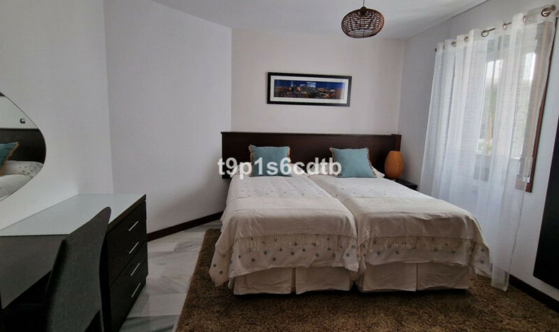 Resale - Apartment -
Puerto Banús