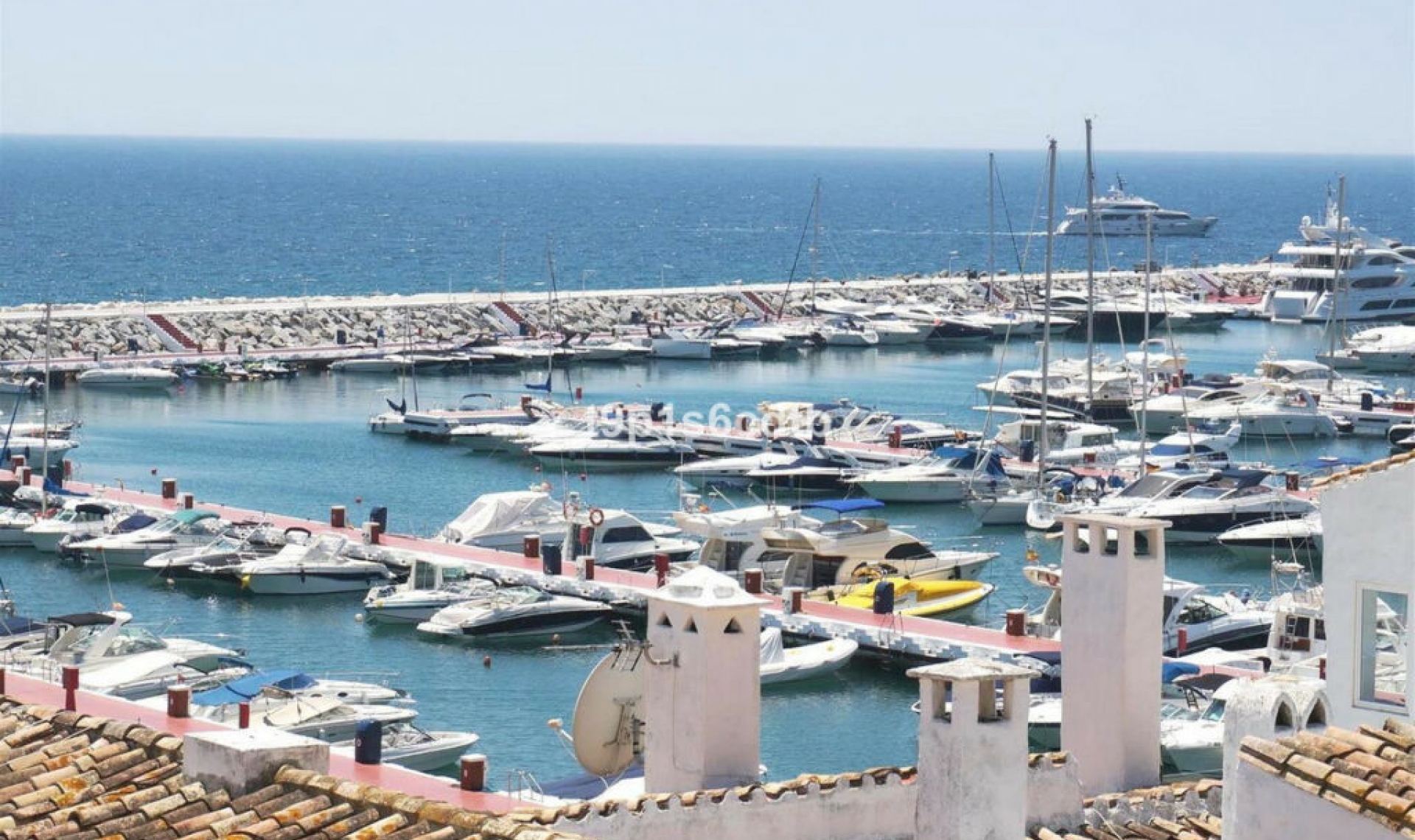 Resale - Apartment -
Puerto Banús