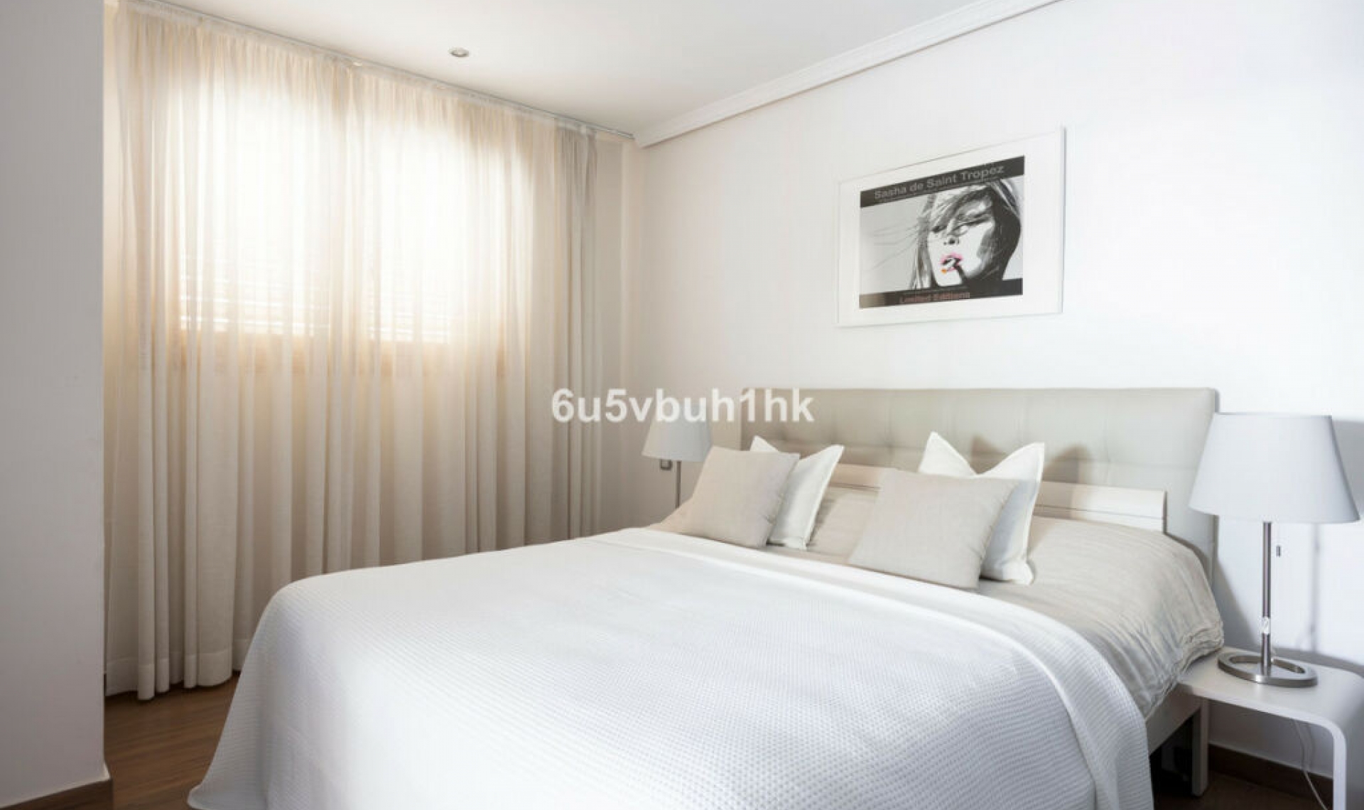 Resale - Apartment -
Puerto Banús