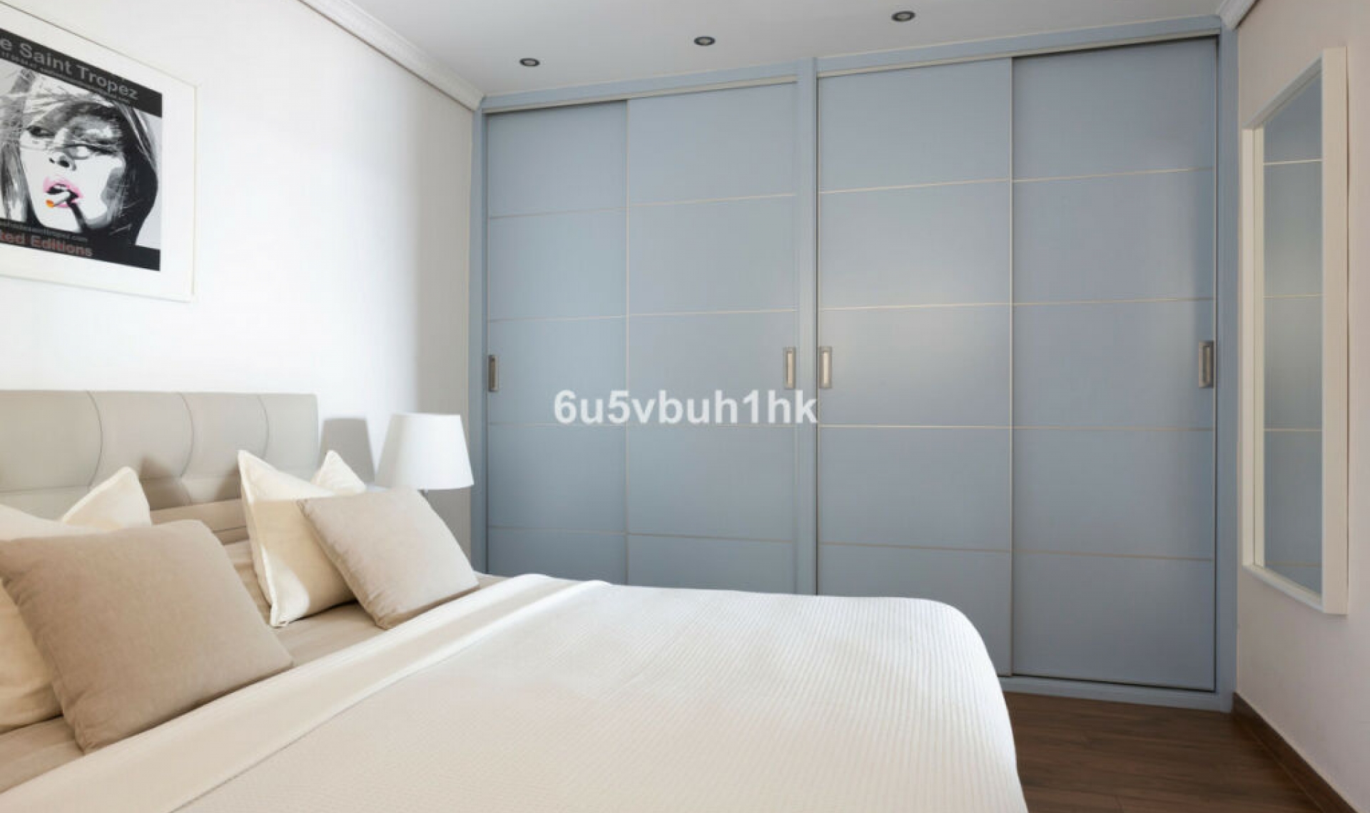 Resale - Apartment -
Puerto Banús