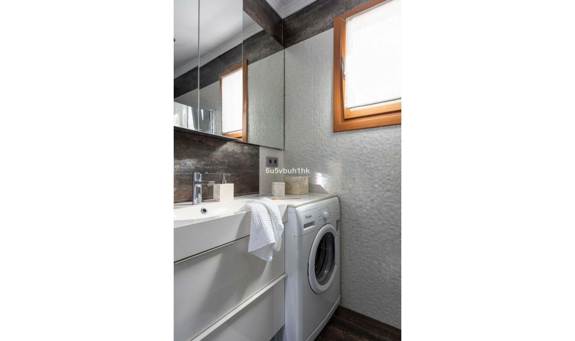 Resale - Apartment -
Puerto Banús