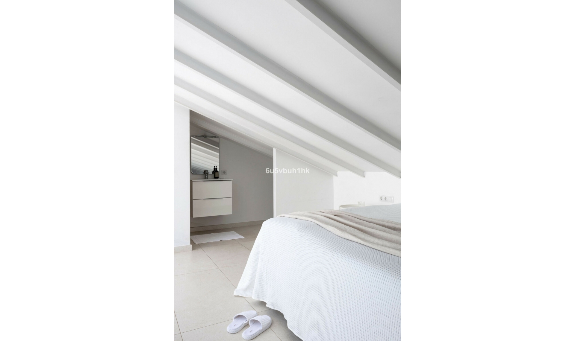 Resale - Apartment -
Puerto Banús