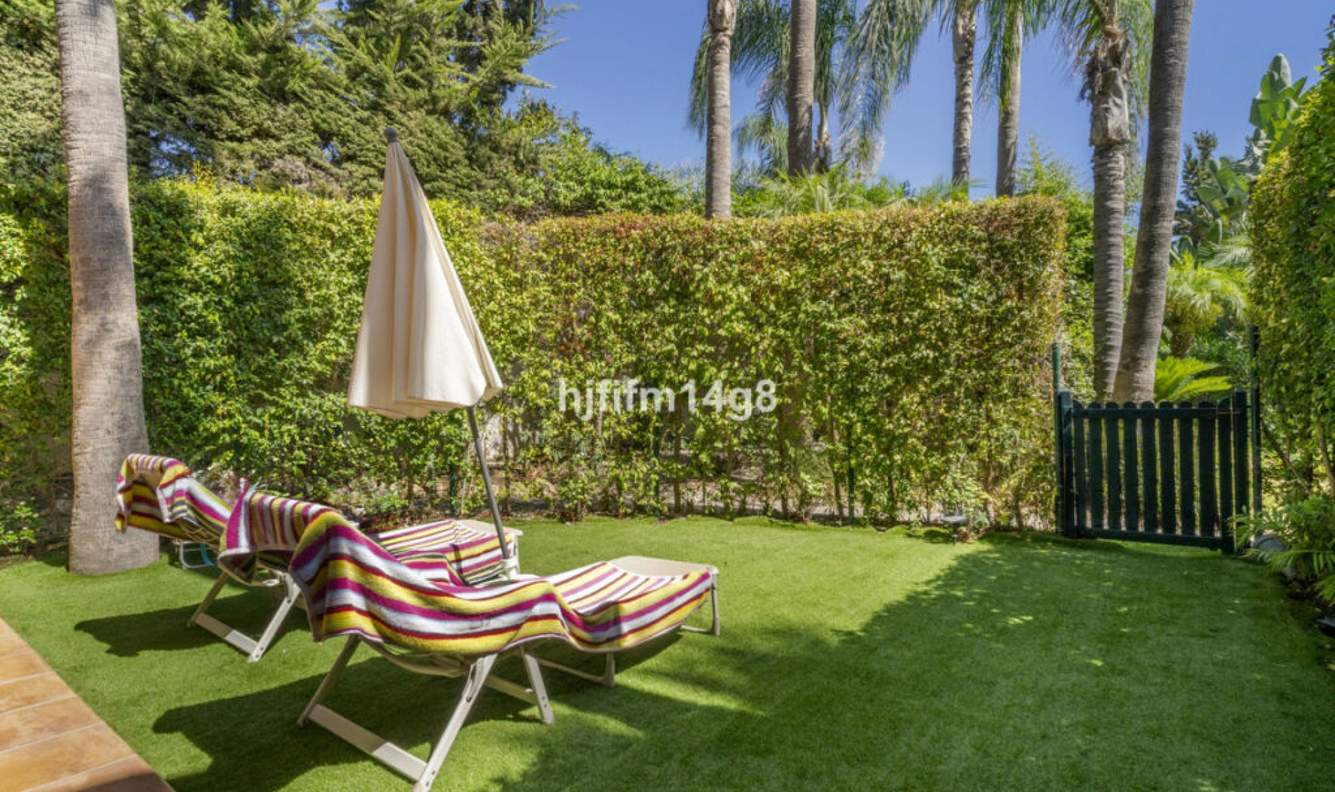 Resale - Apartment -
Puerto Banús