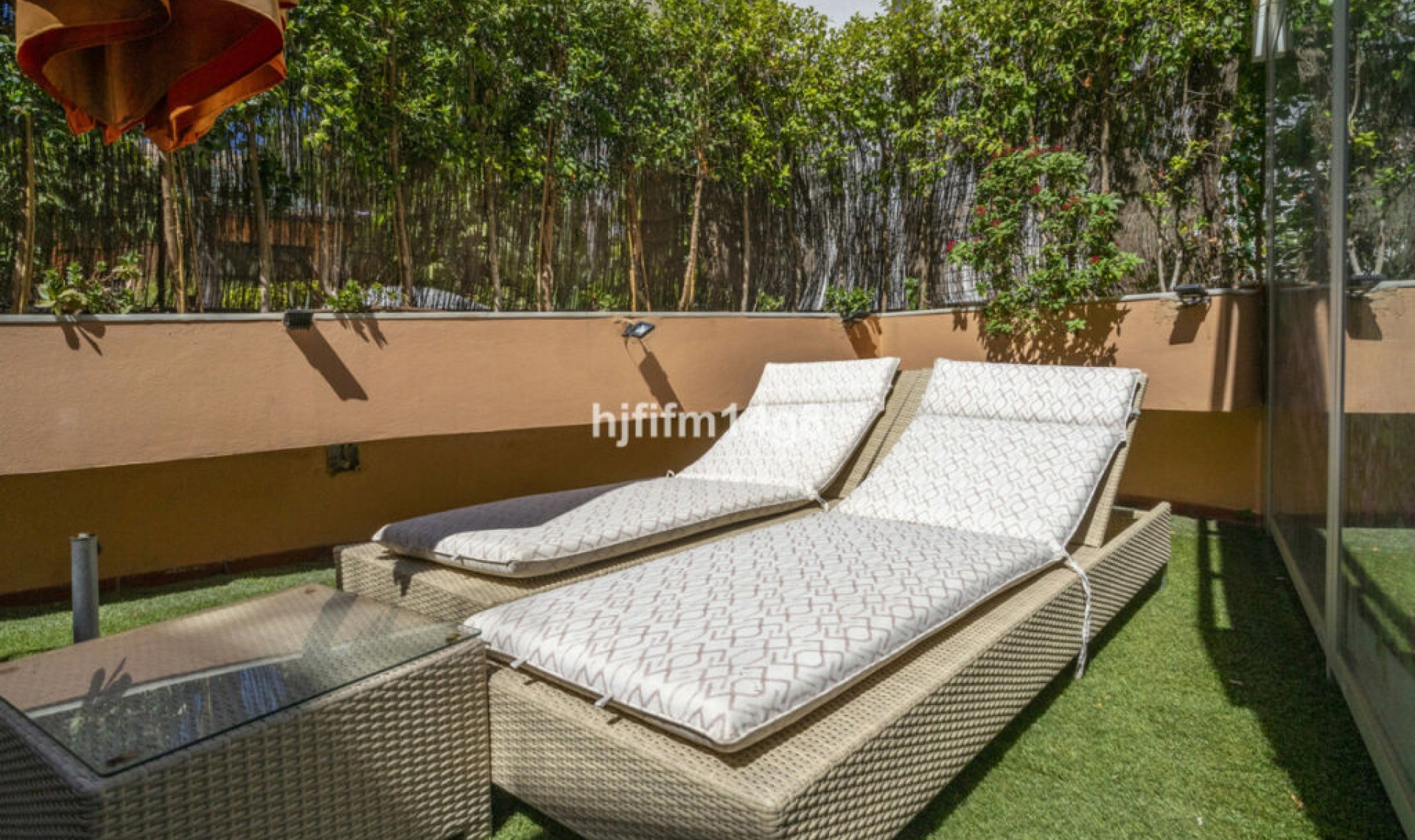 Resale - Apartment -
Puerto Banús