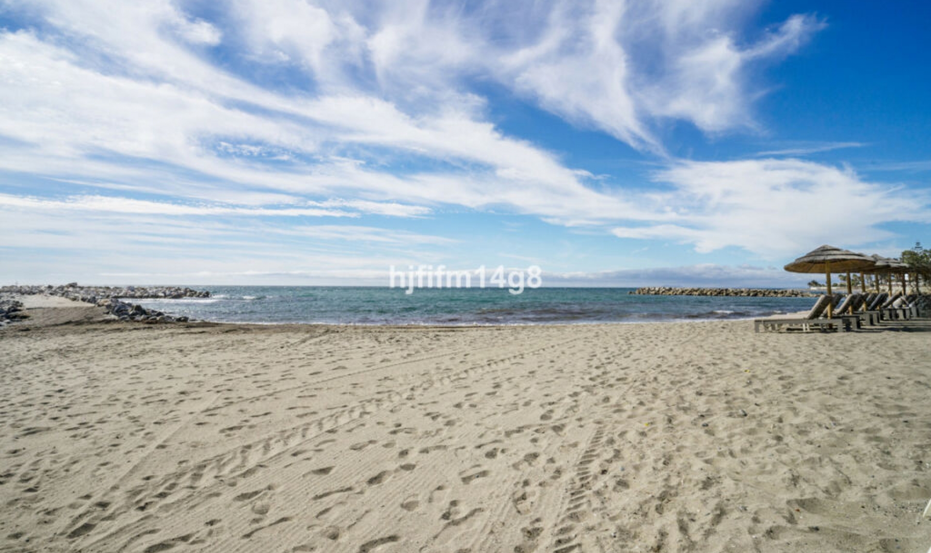 Resale - Apartment -
Puerto Banús