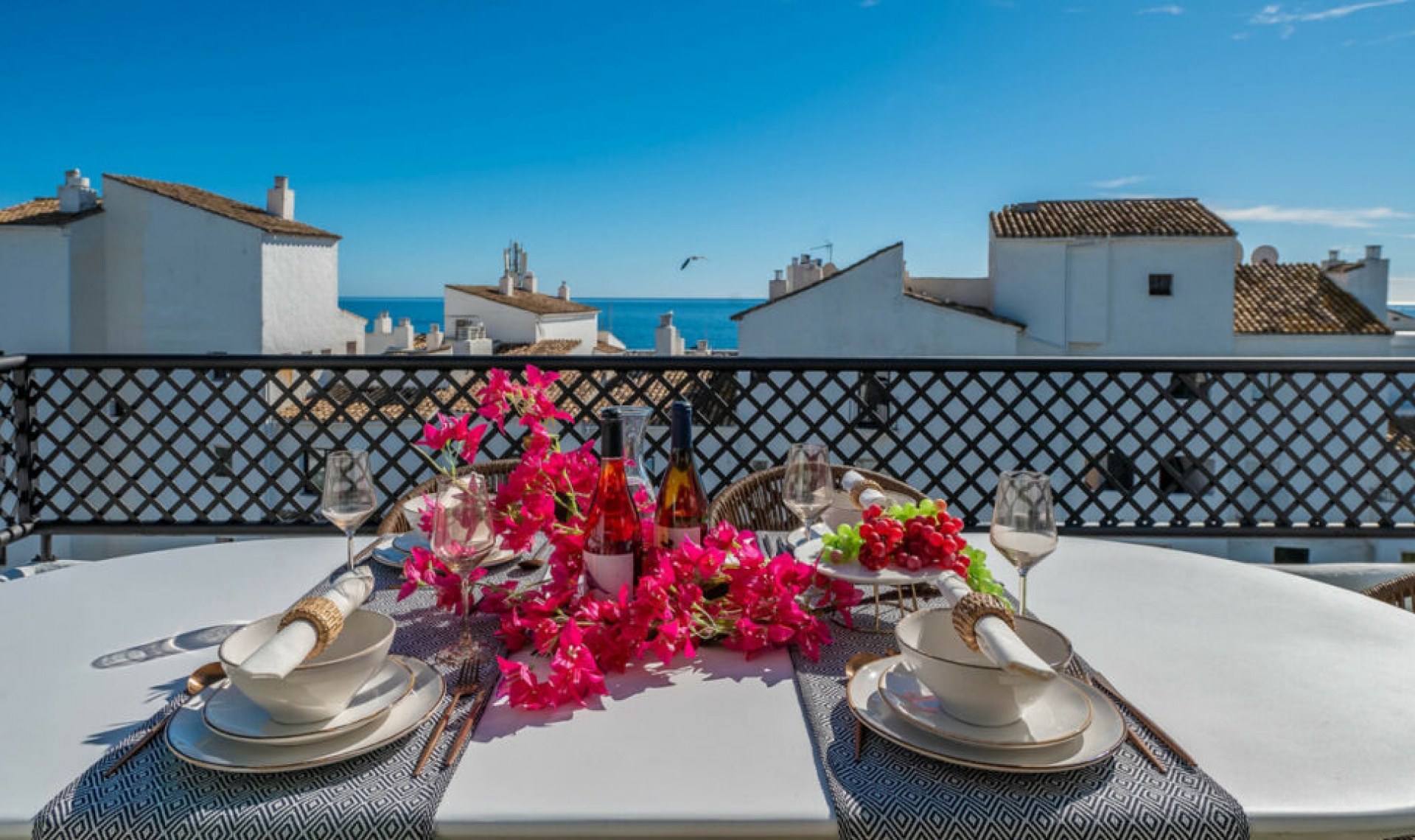 Resale - Apartment -
Puerto Banús