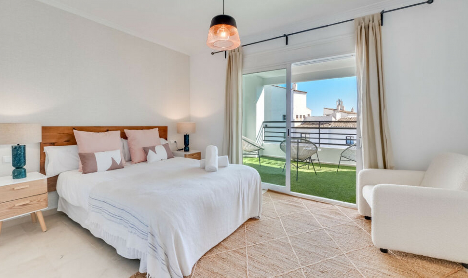 Resale - Apartment -
Puerto Banús