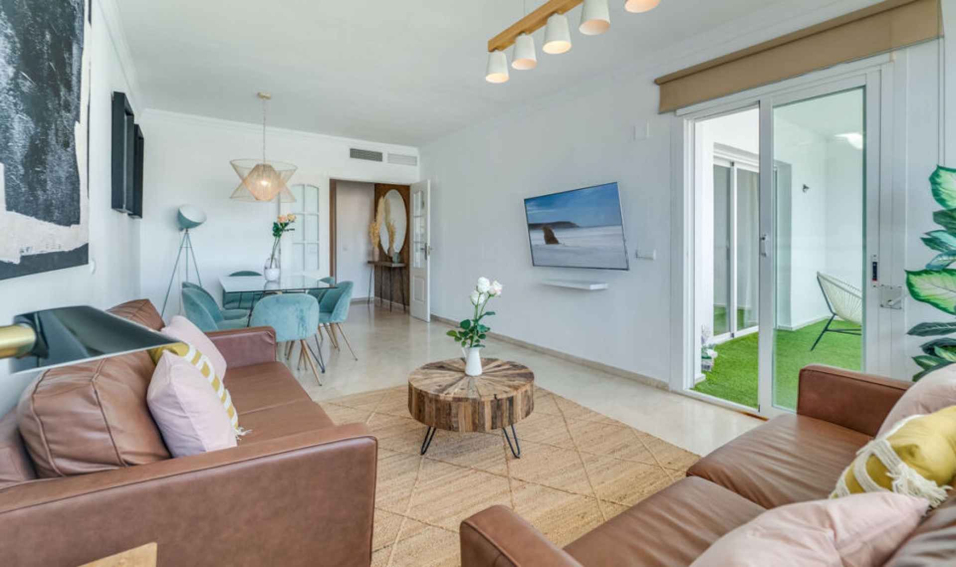 Resale - Apartment -
Puerto Banús