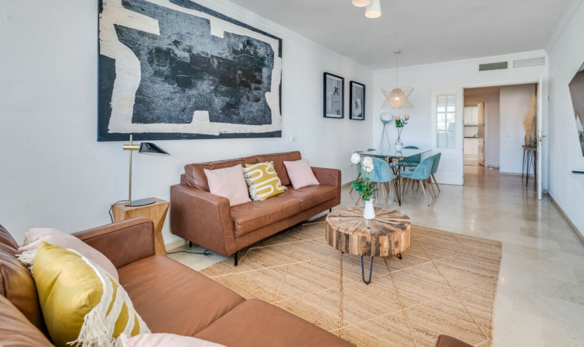 Resale - Apartment -
Puerto Banús