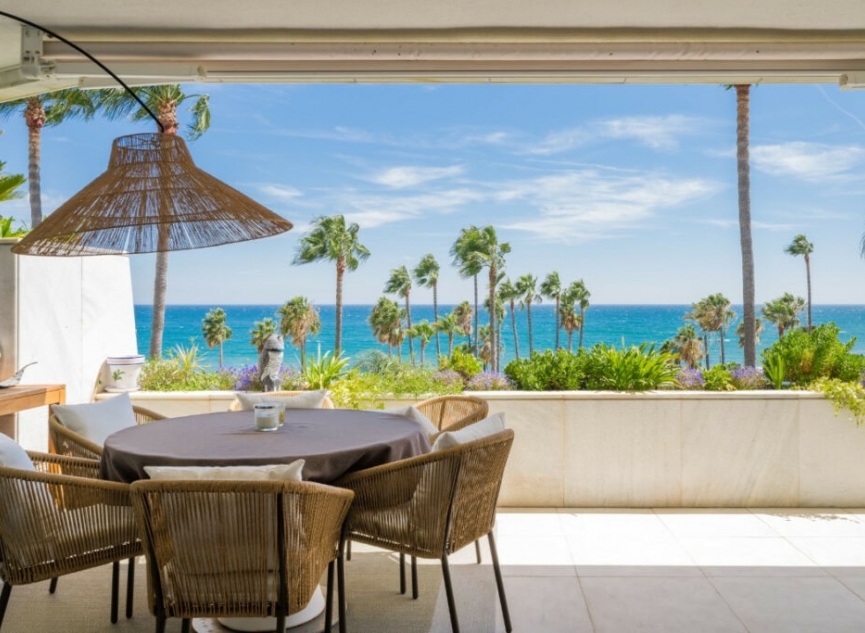 Resale - Apartment -
Puerto Banús