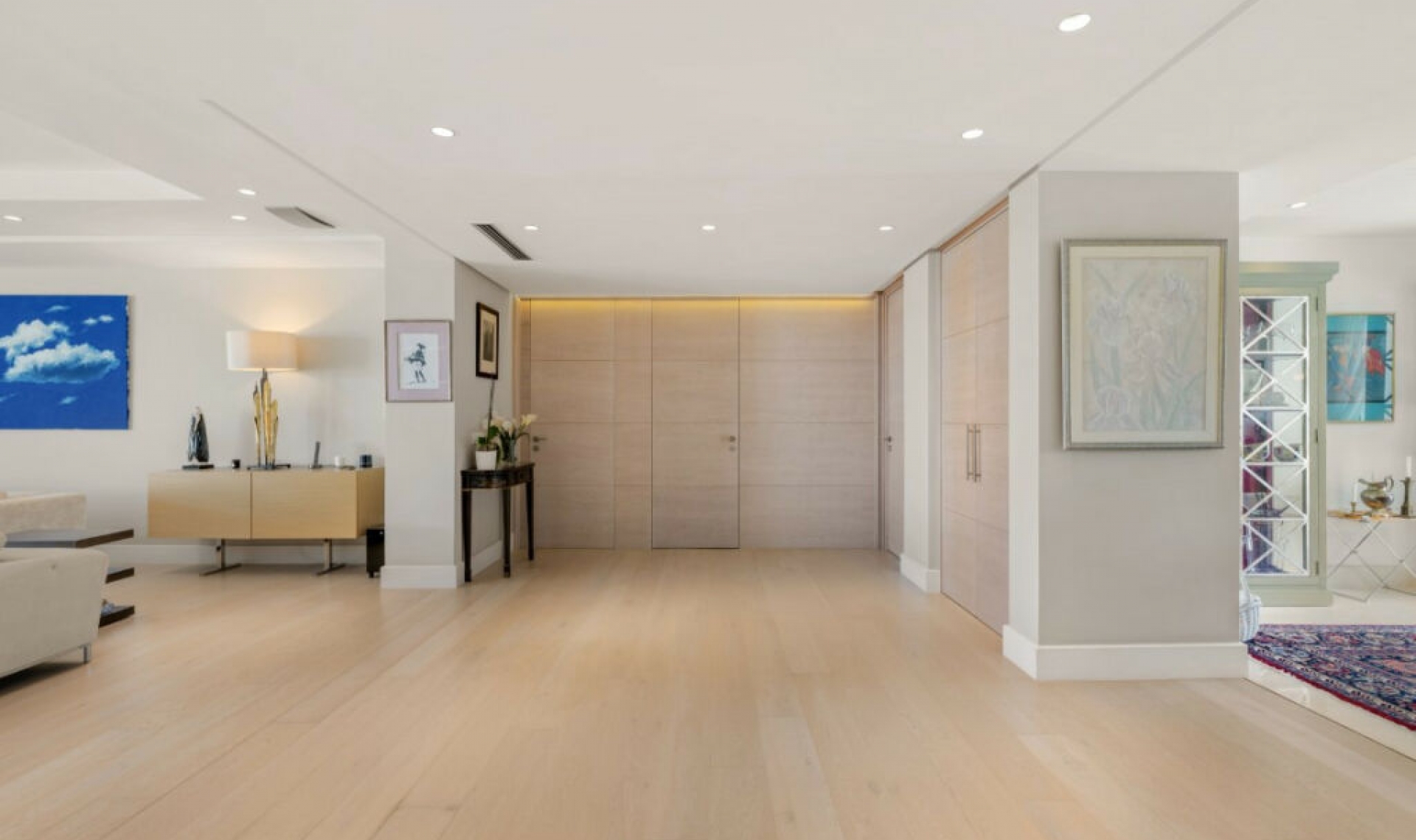 Resale - Apartment -
Puerto Banús