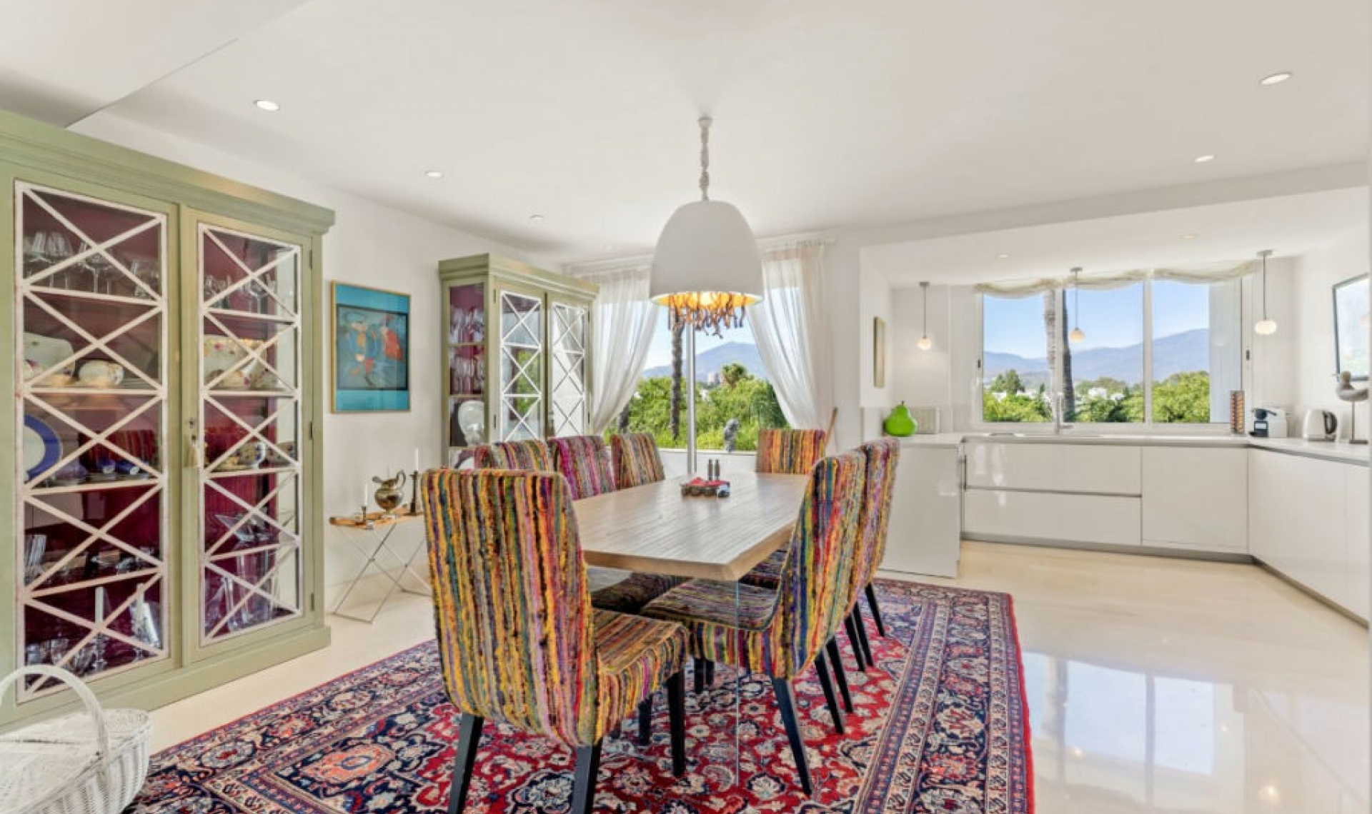 Resale - Apartment -
Puerto Banús