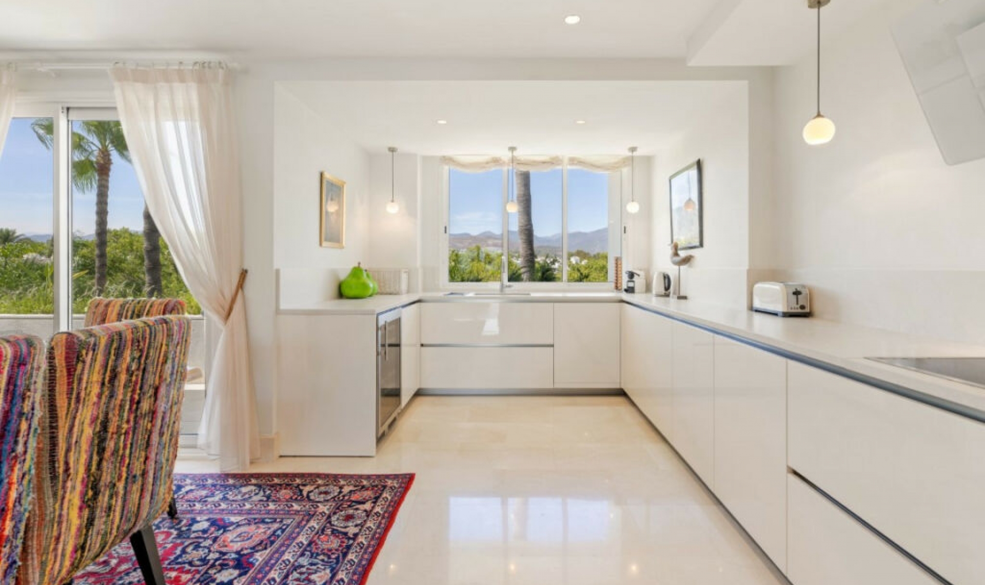 Resale - Apartment -
Puerto Banús