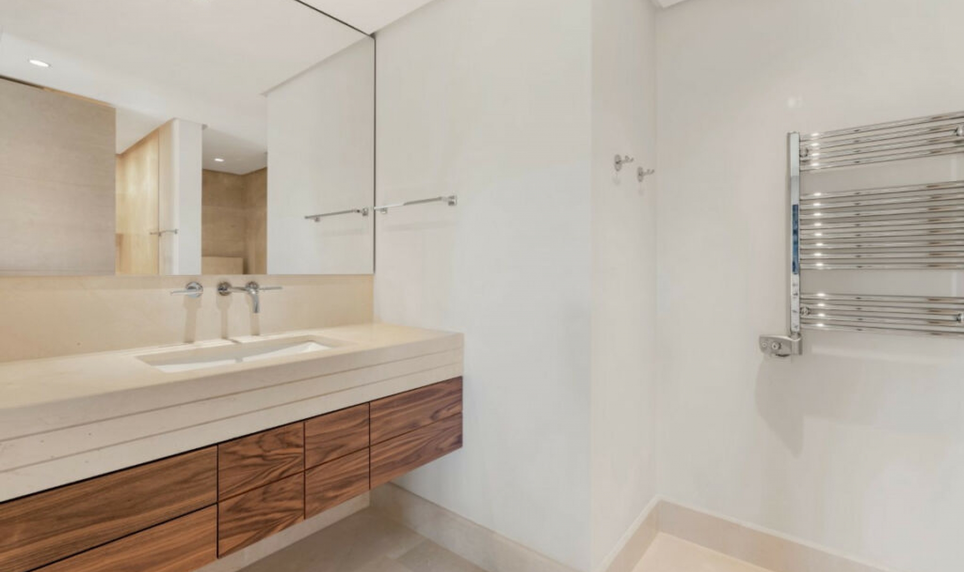 Resale - Apartment -
Puerto Banús