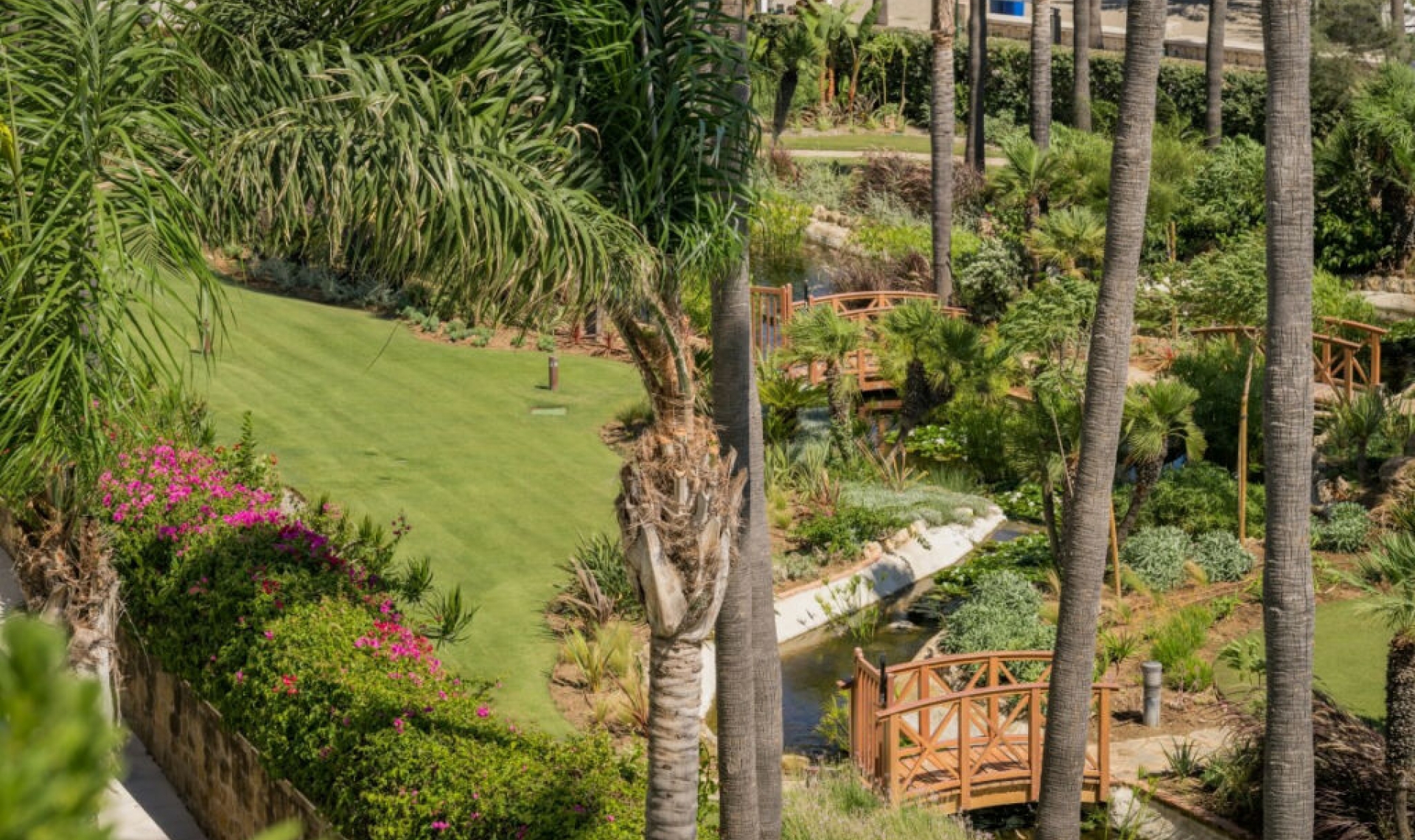 Resale - Apartment -
Puerto Banús