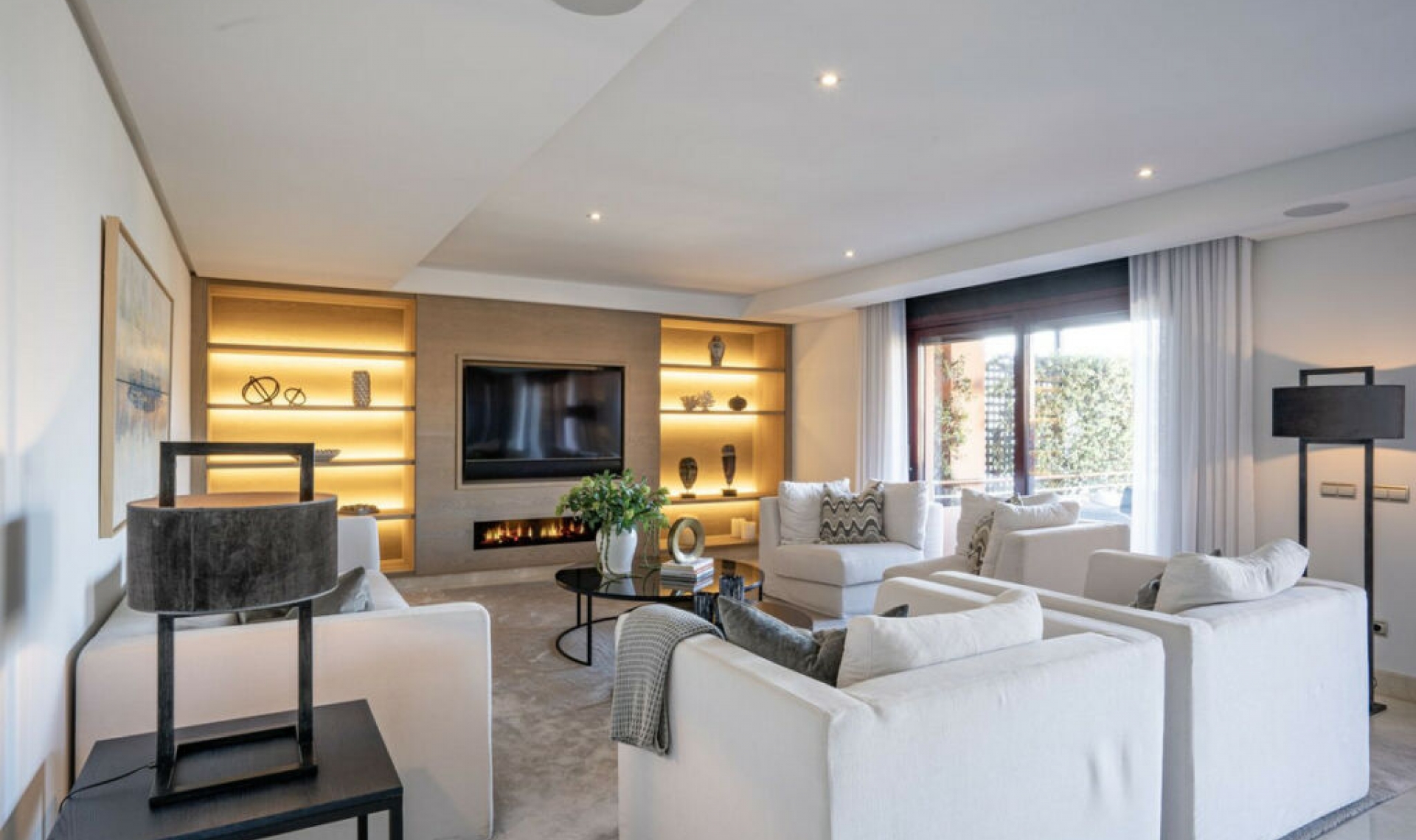 Resale - Apartment -
Puerto Banús