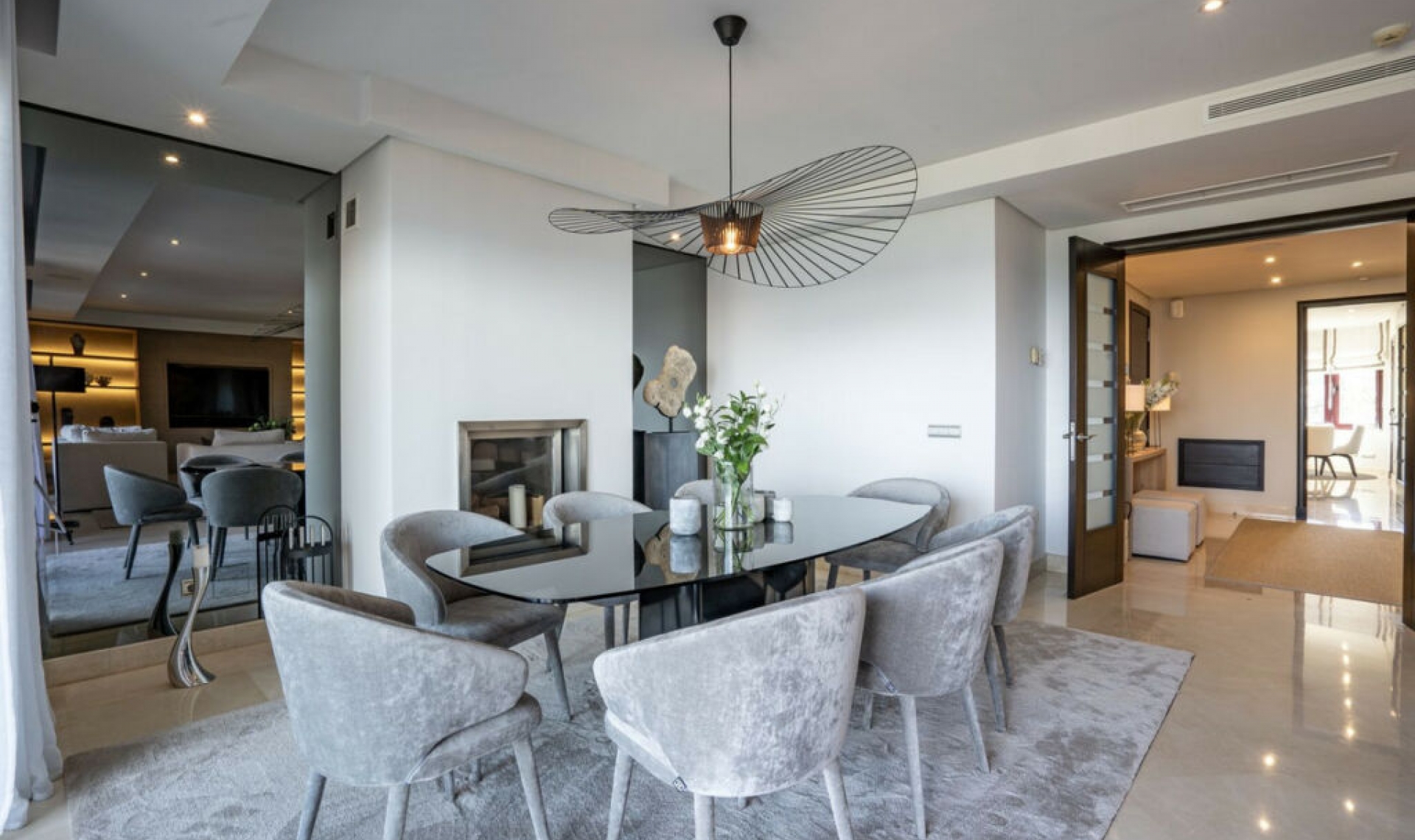 Resale - Apartment -
Puerto Banús