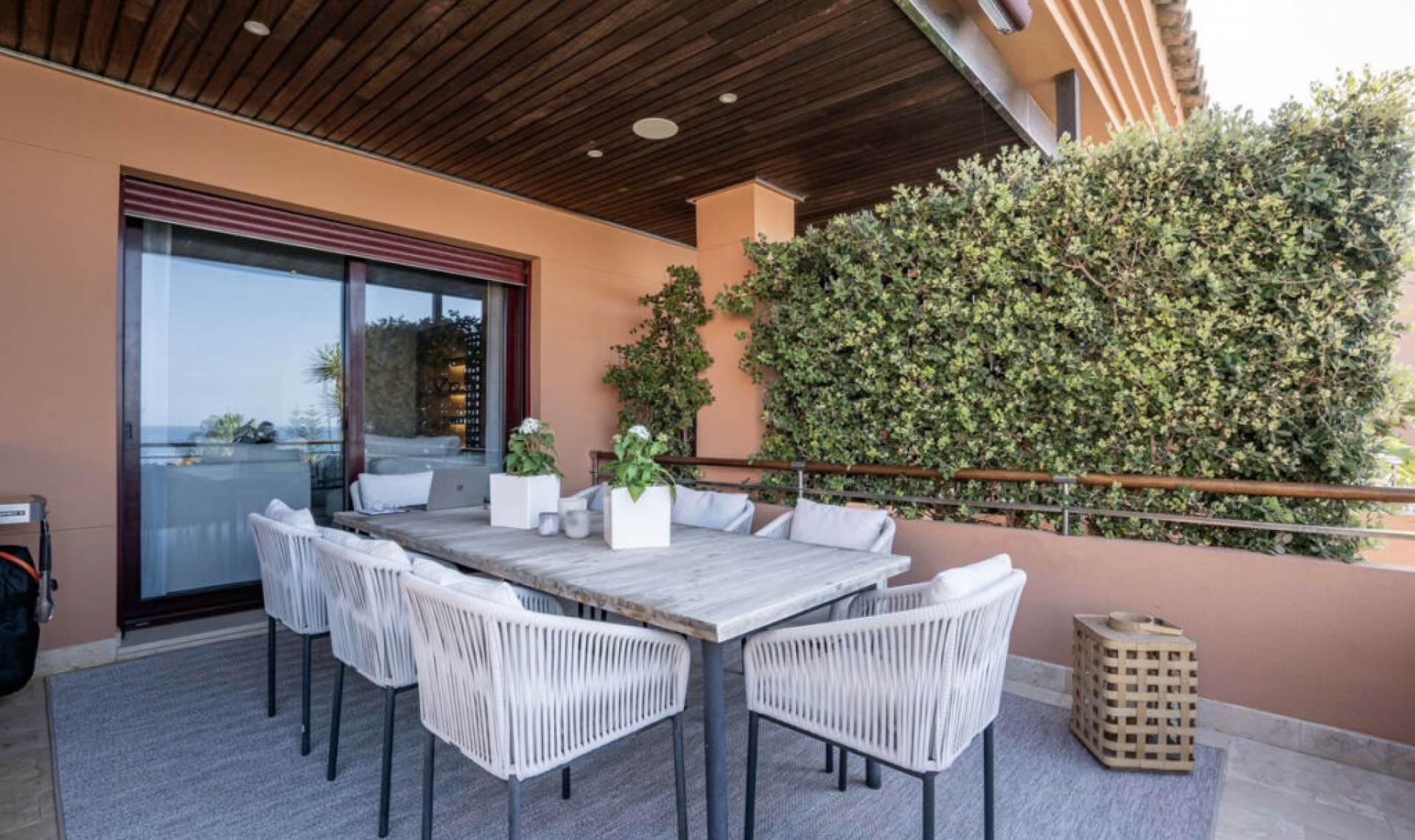 Resale - Apartment -
Puerto Banús