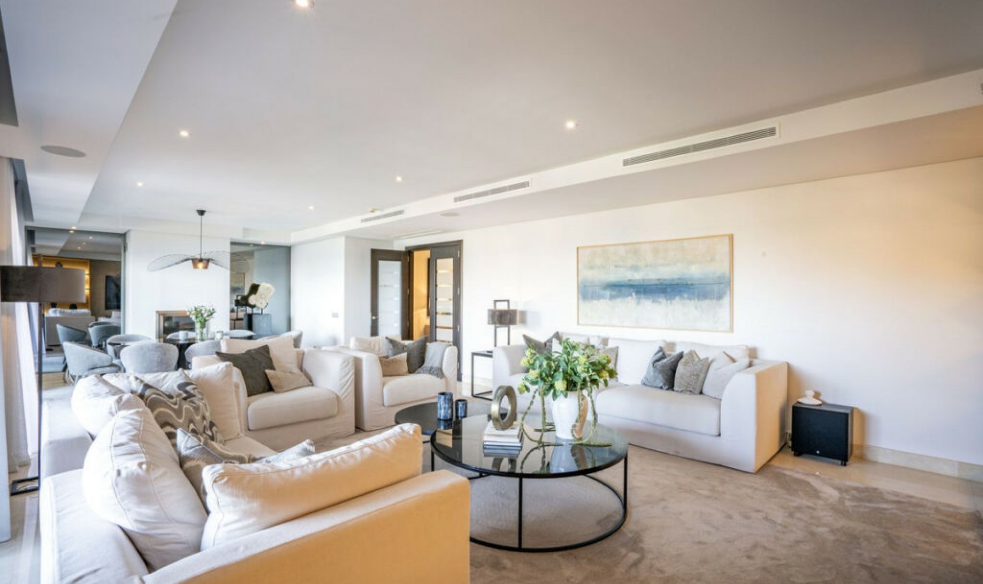 Resale - Apartment -
Puerto Banús