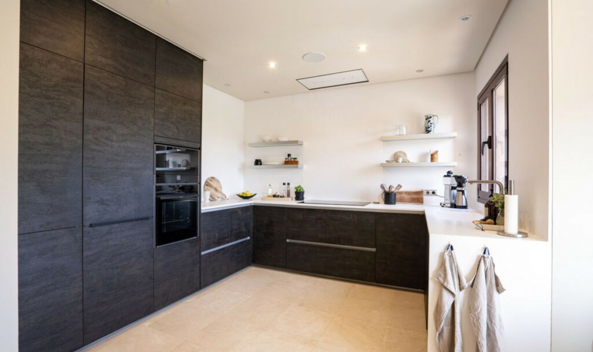 Resale - Apartment -
Puerto Banús