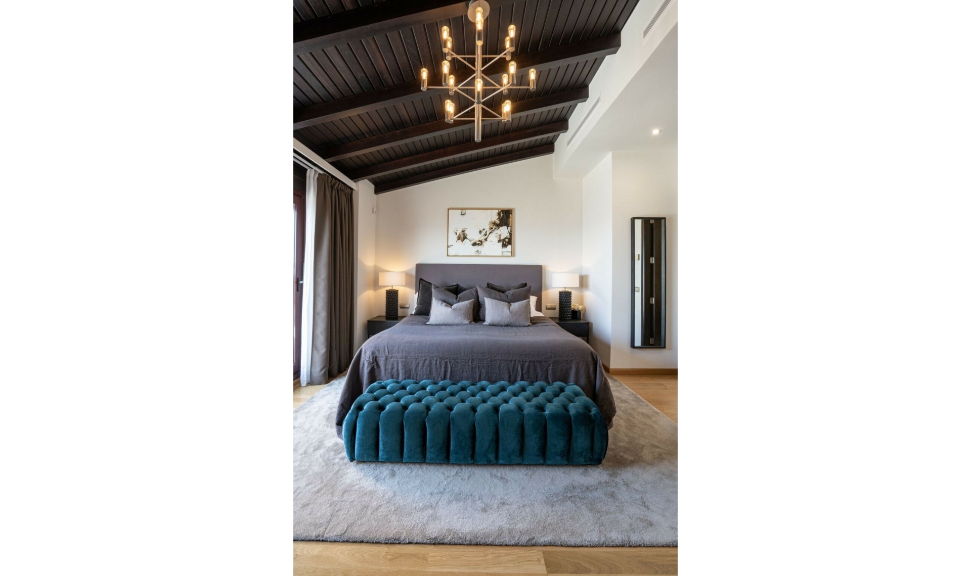 Resale - Apartment -
Puerto Banús