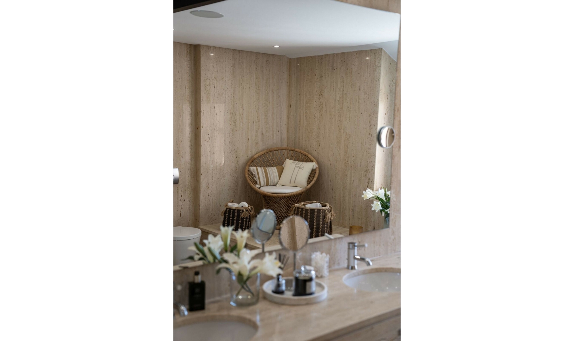 Resale - Apartment -
Puerto Banús