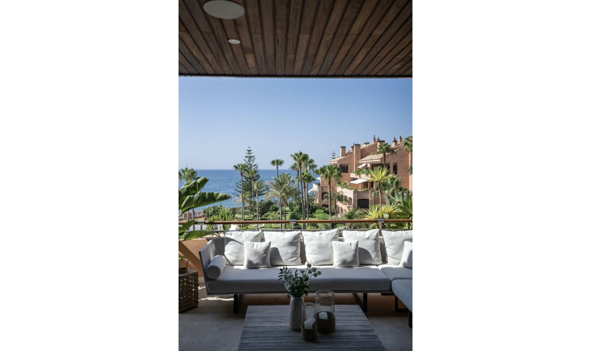 Resale - Apartment -
Puerto Banús