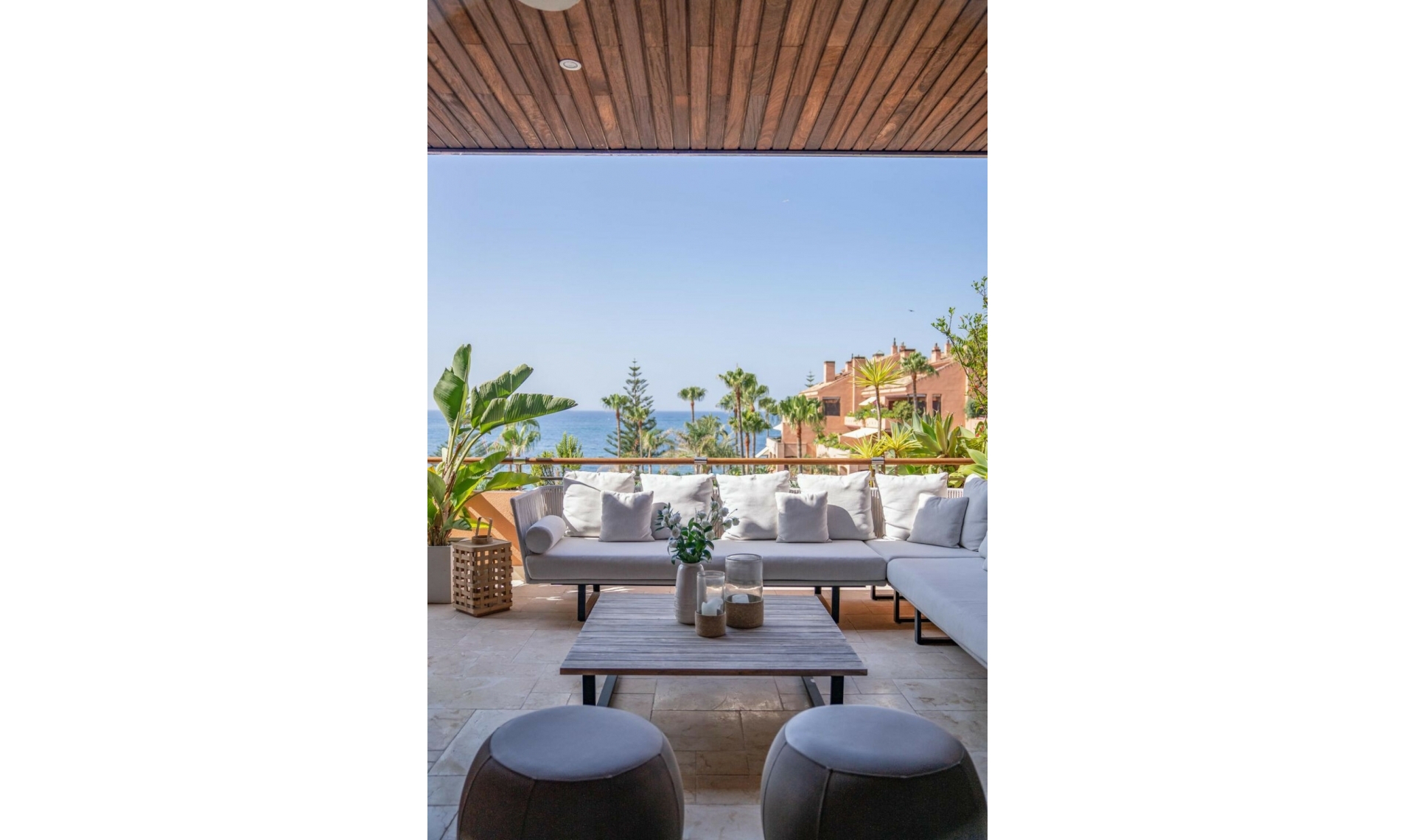 Resale - Apartment -
Puerto Banús
