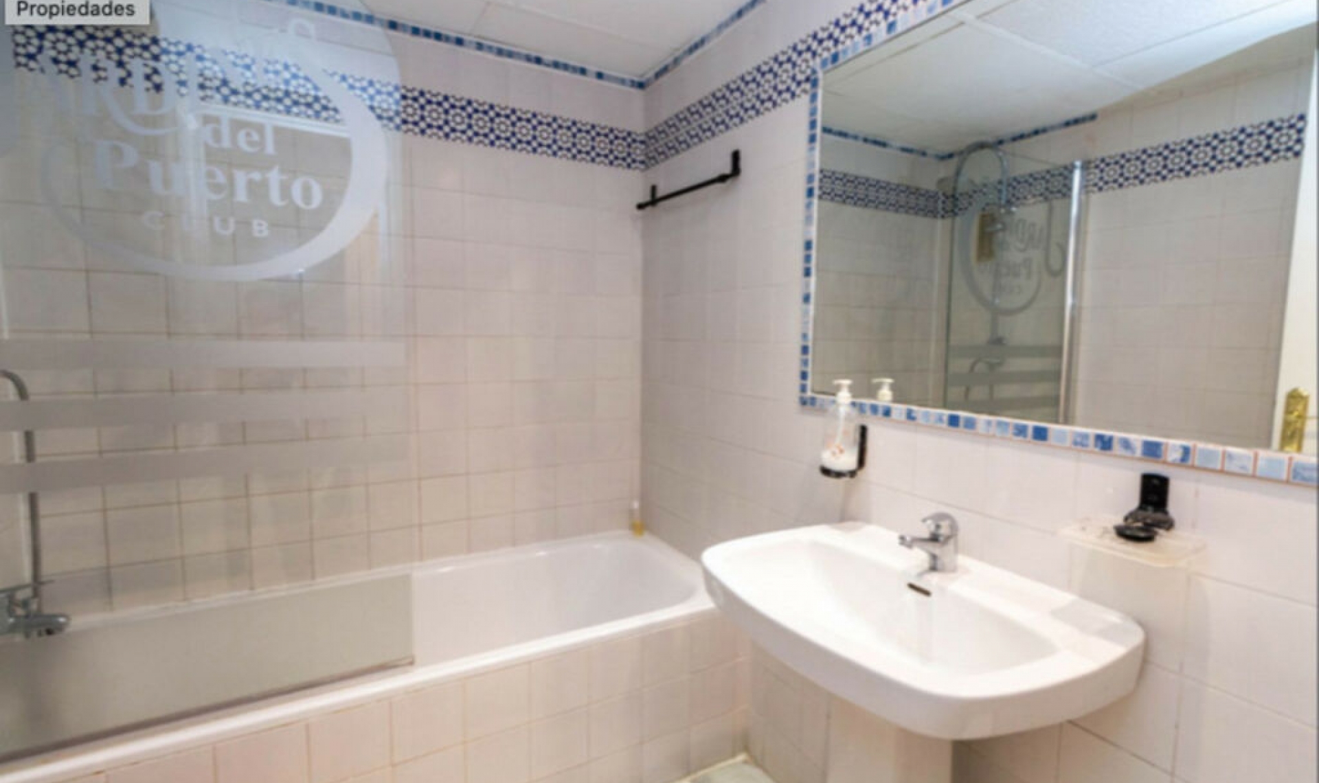 Resale - Apartment -
Puerto Banús