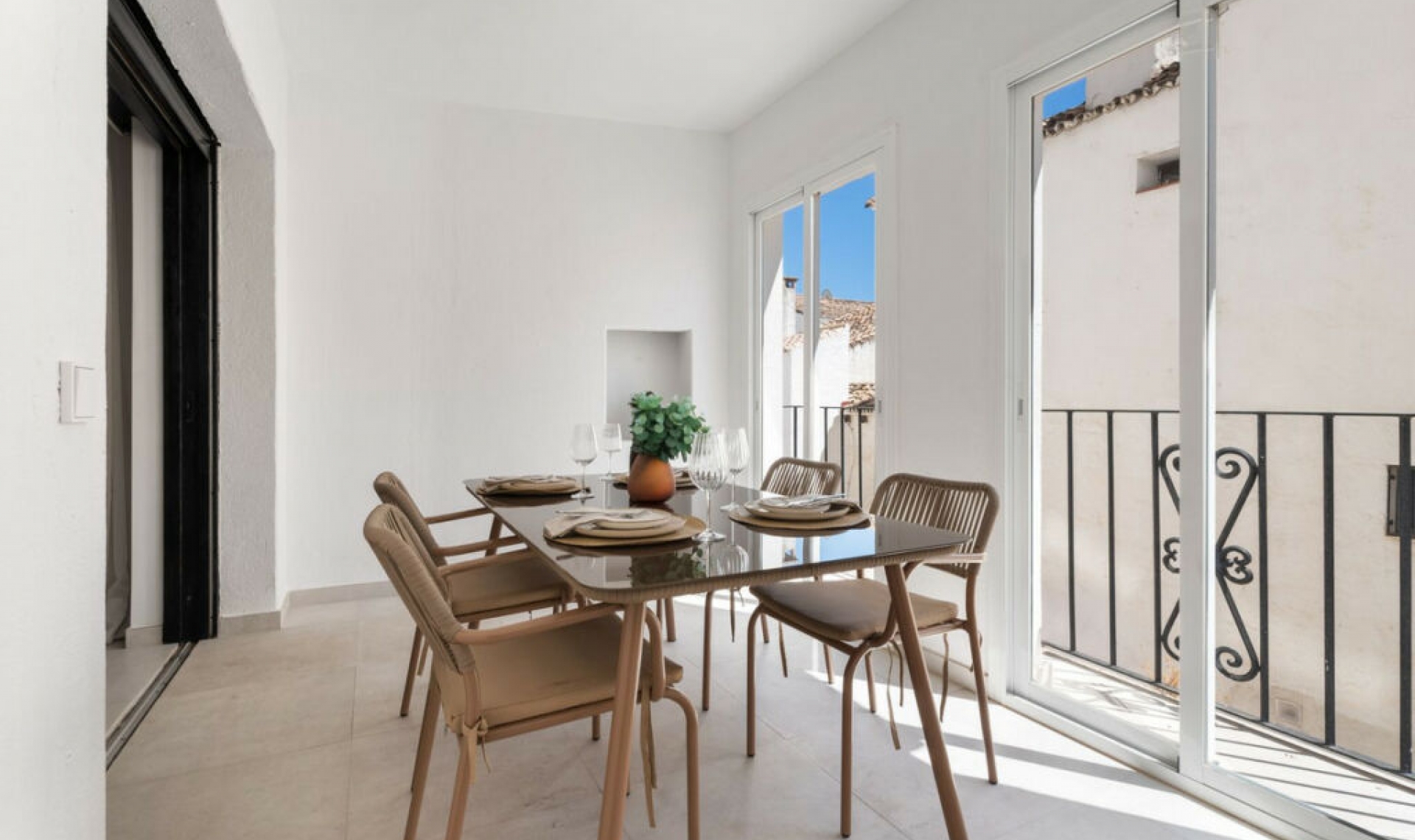 Resale - Apartment -
Puerto Banús