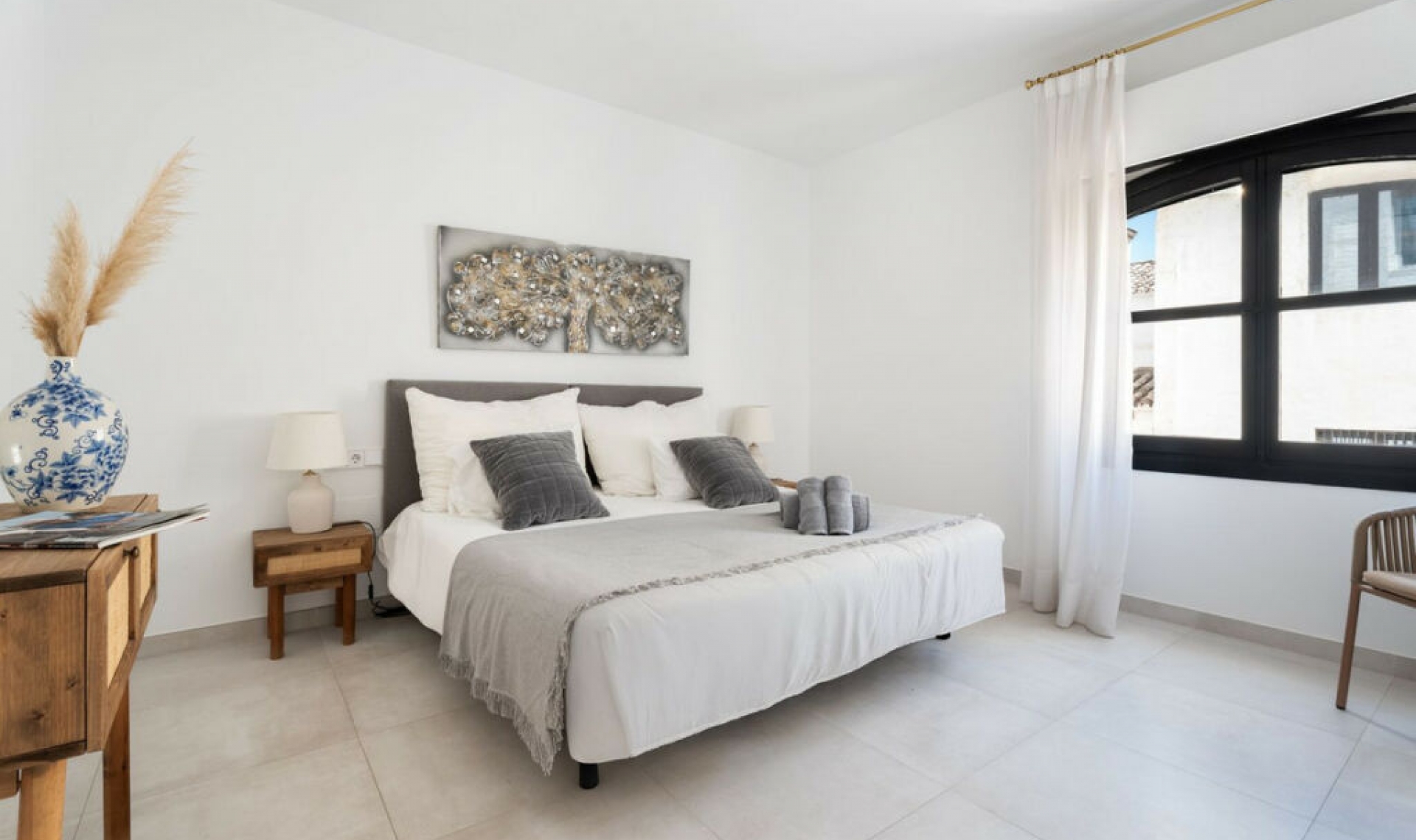 Resale - Apartment -
Puerto Banús