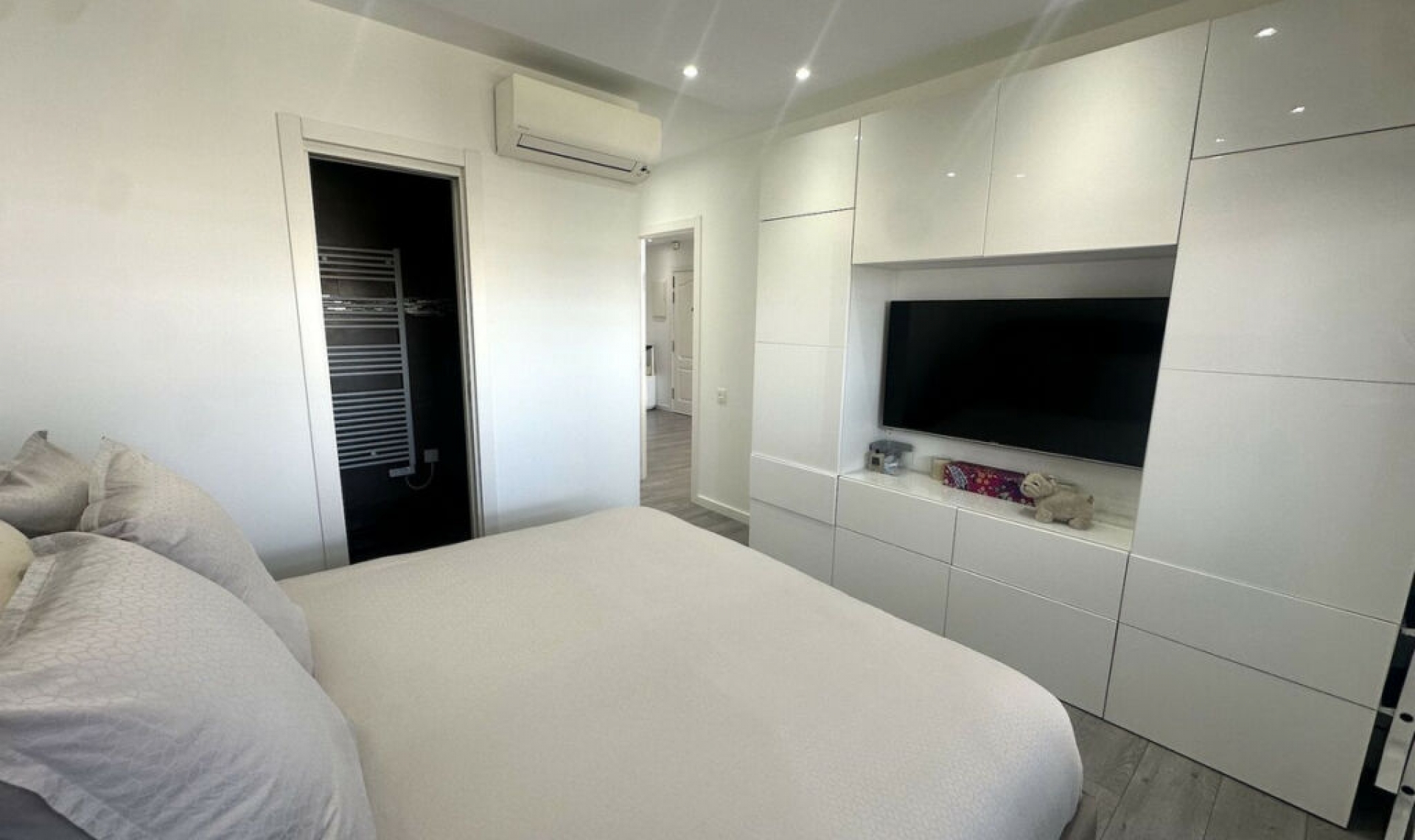 Resale - Apartment -
Puerto Banús