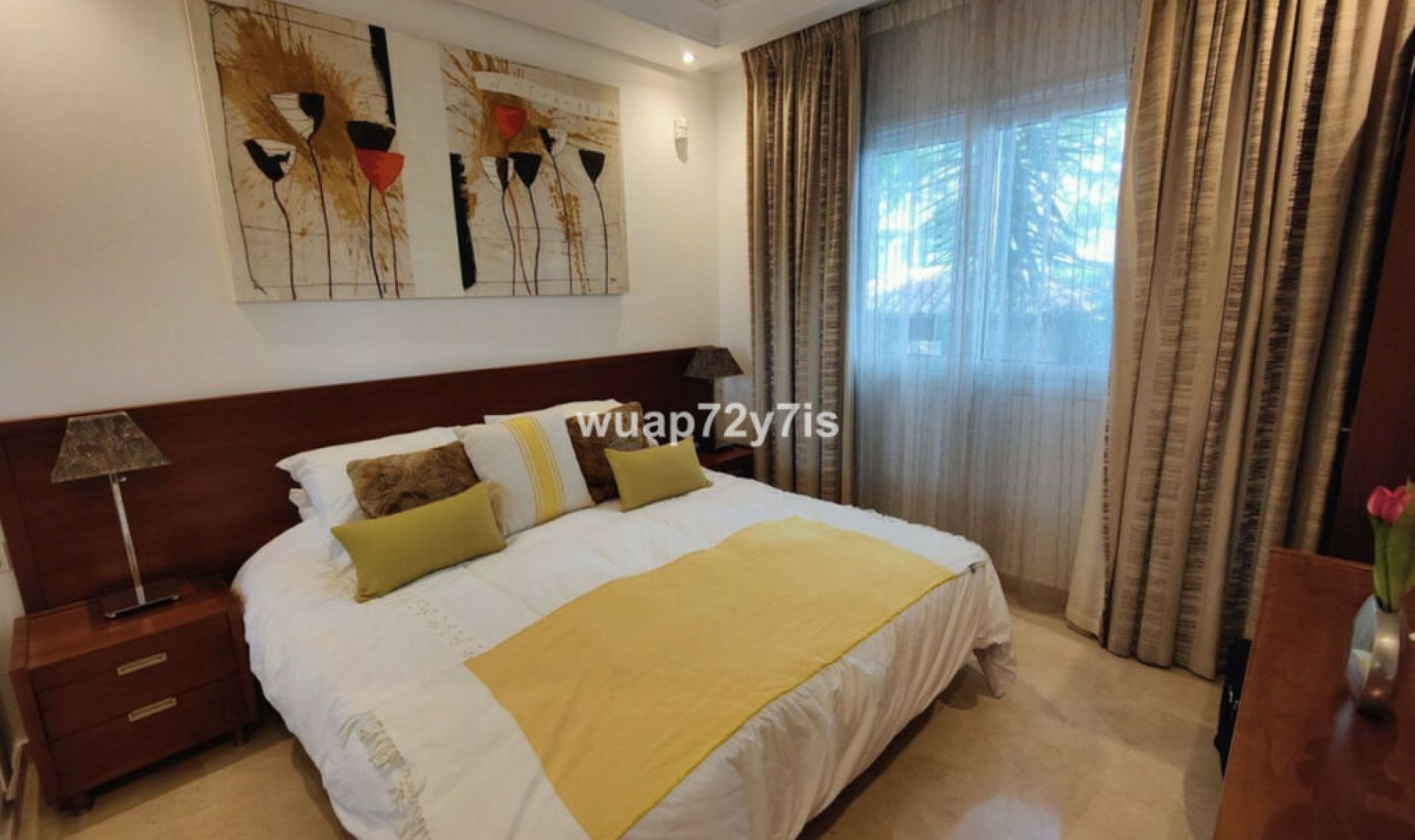 Resale - Apartment -
Puerto Banús