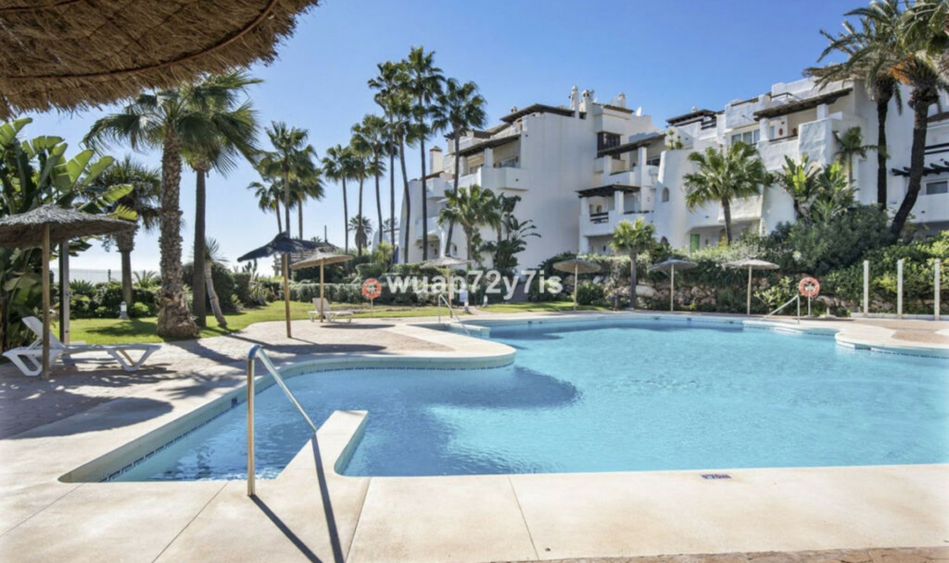 Resale - Apartment -
Puerto Banús