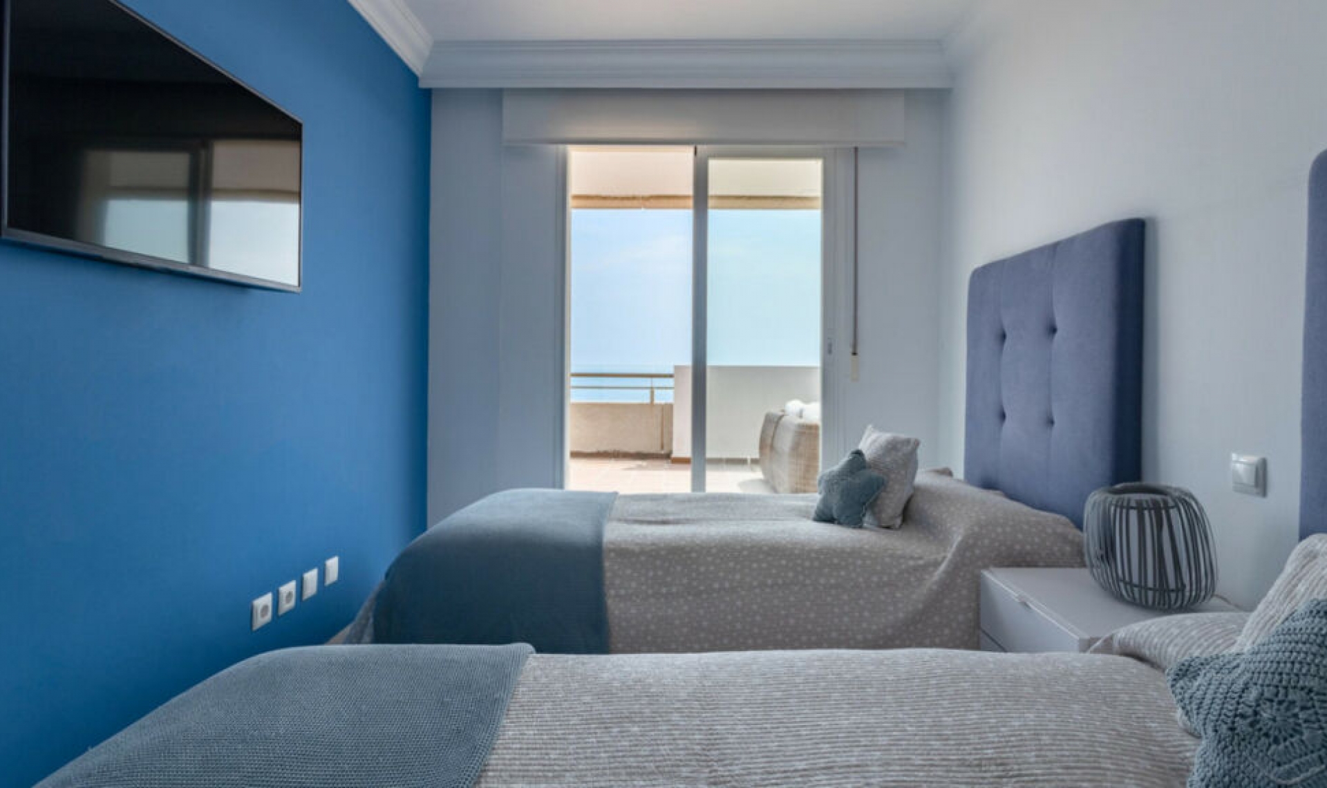 Resale - Apartment -
Puerto Banús