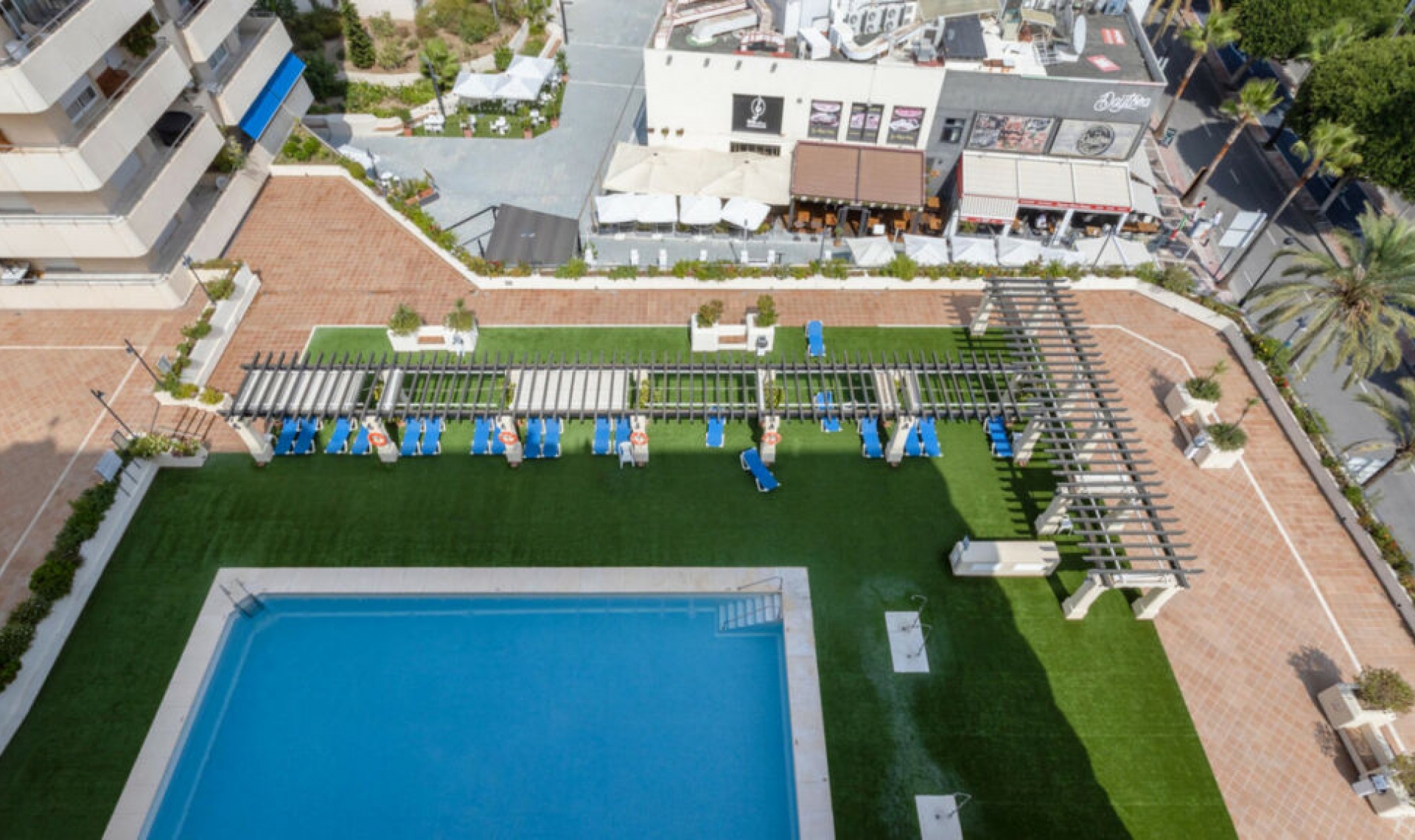 Resale - Apartment -
Puerto Banús