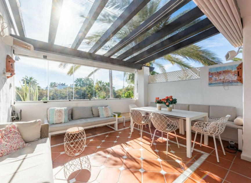 Resale - Apartment -
Puerto Banús