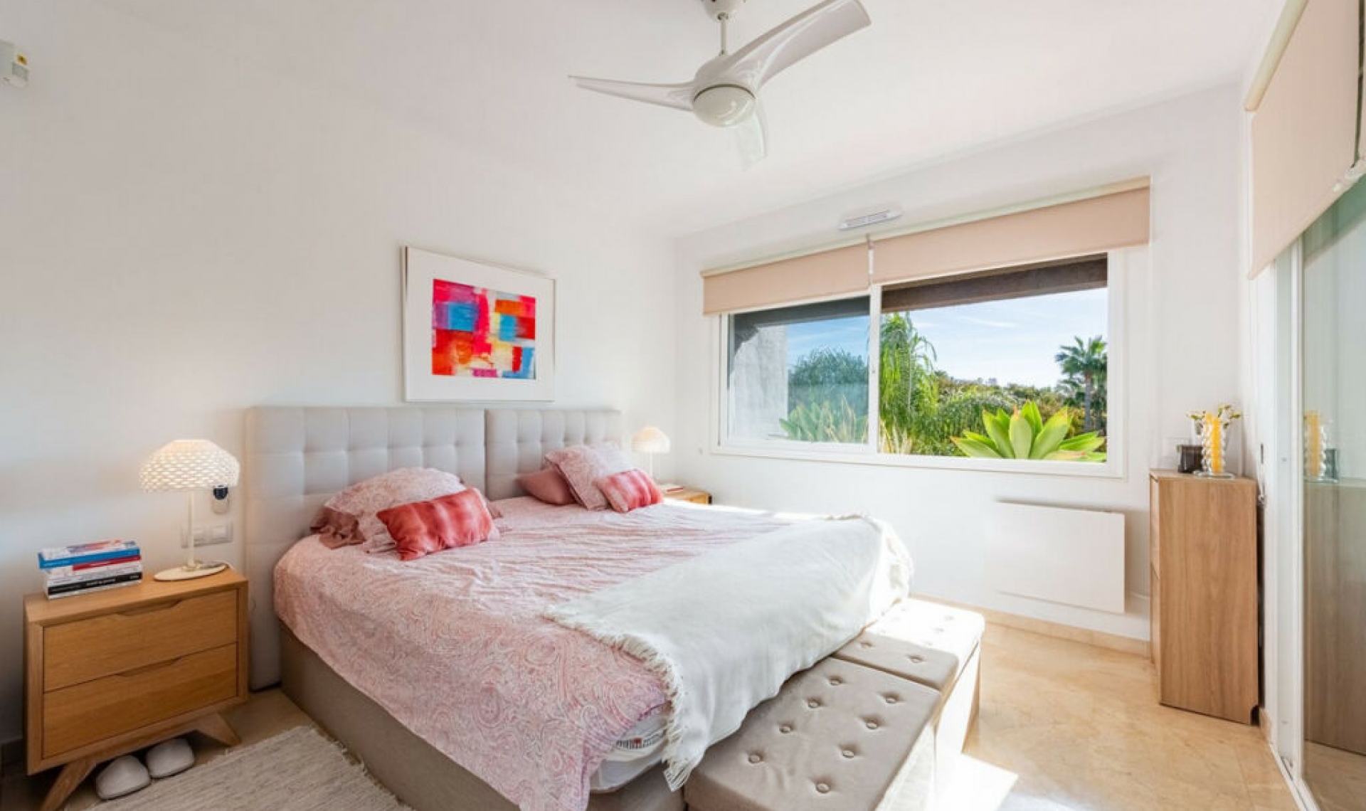 Resale - Apartment -
Puerto Banús