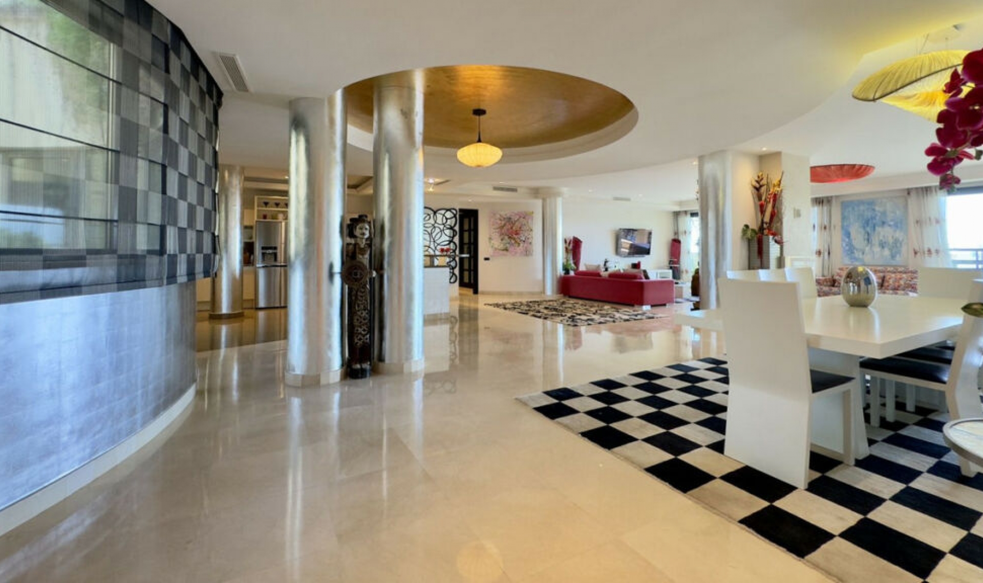 Resale - Apartment -
Puerto Banús