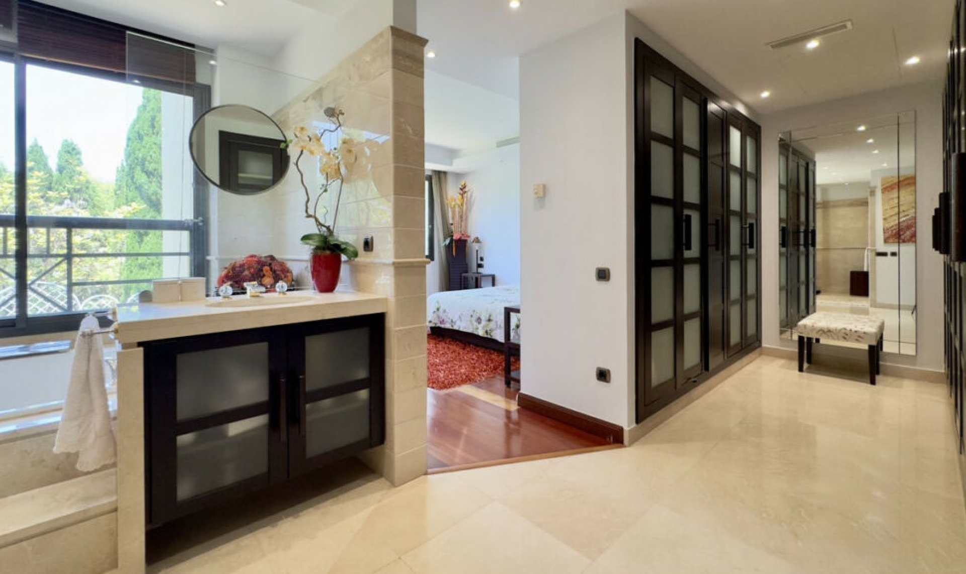 Resale - Apartment -
Puerto Banús