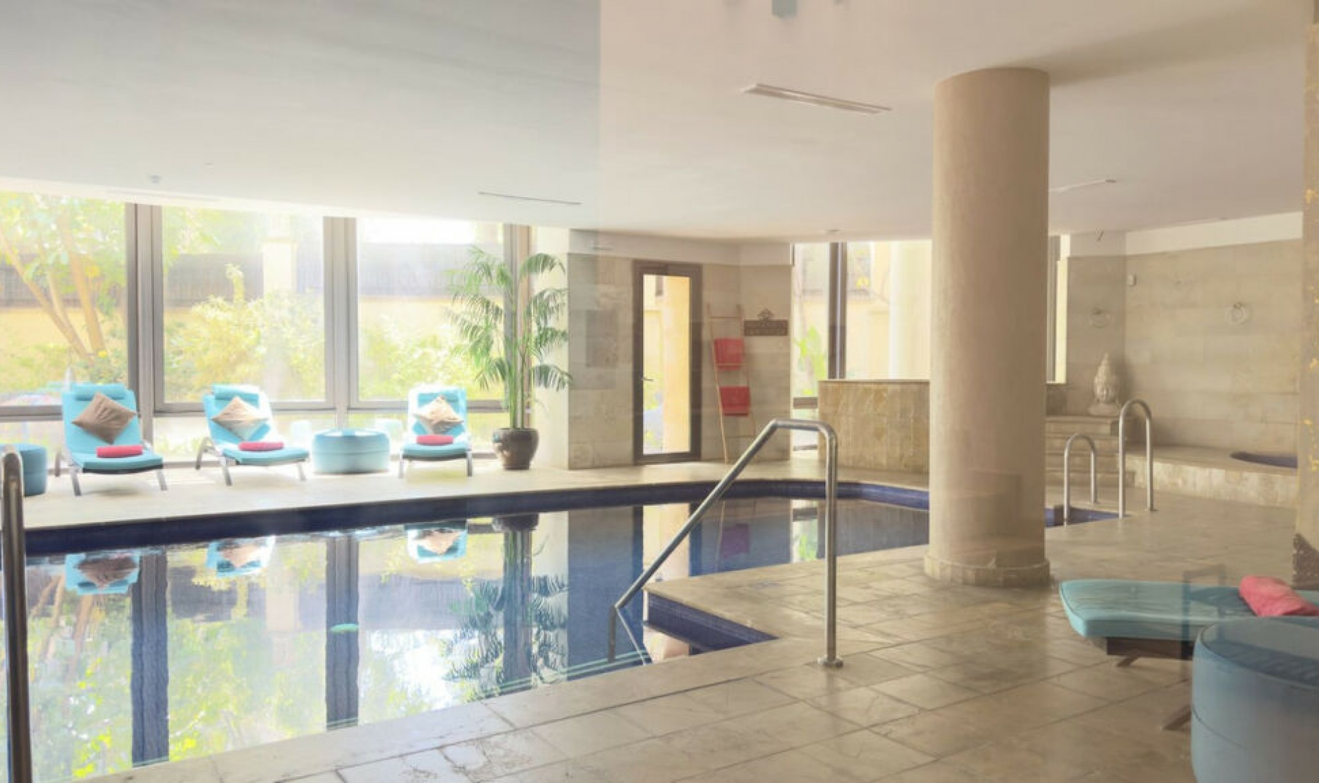 Resale - Apartment -
Puerto Banús