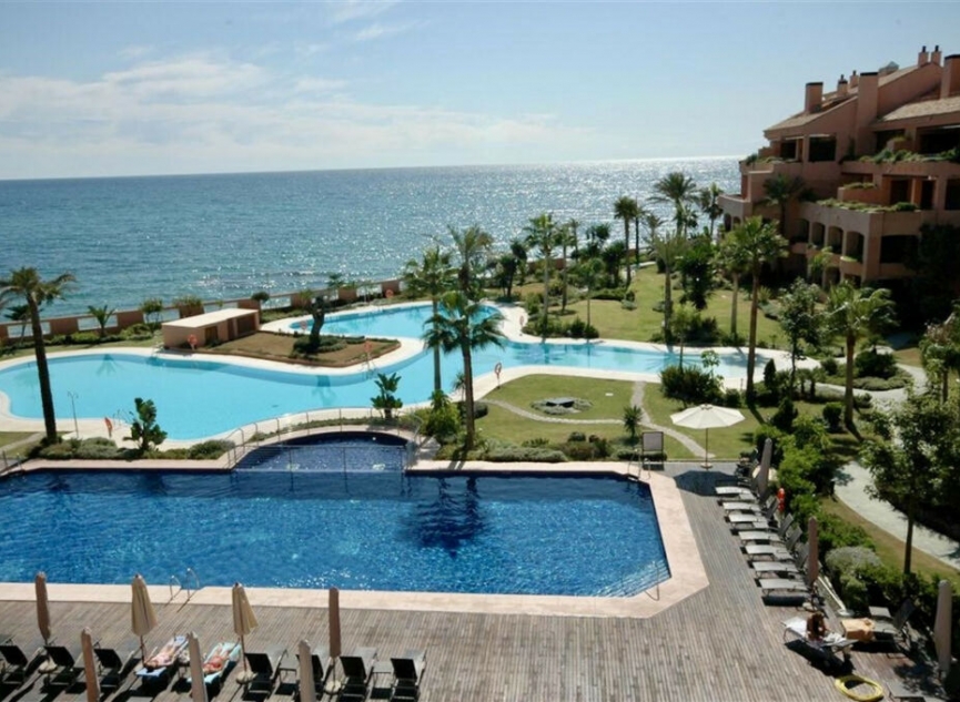 Resale - Apartment -
Puerto Banús