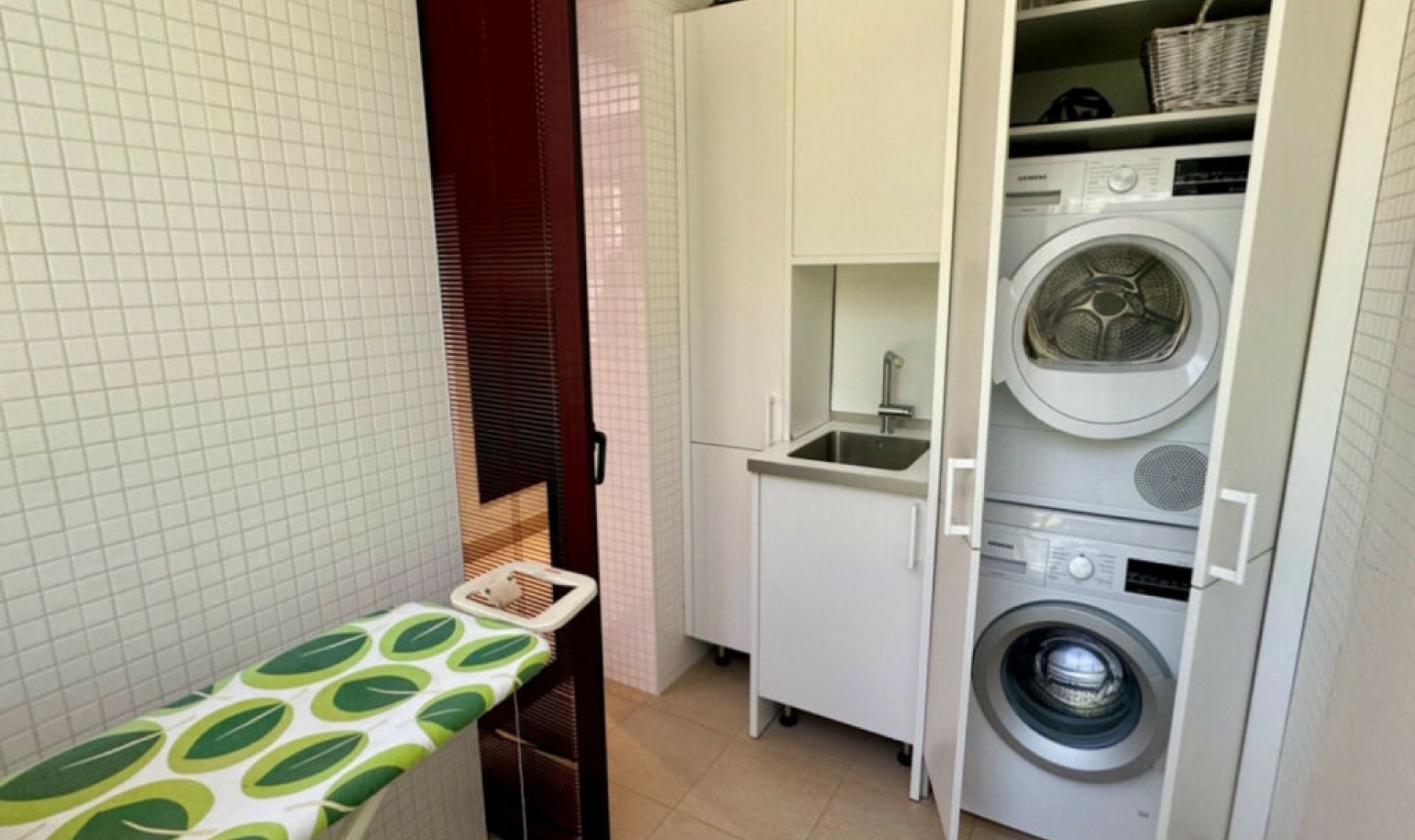 Resale - Apartment -
Puerto Banús