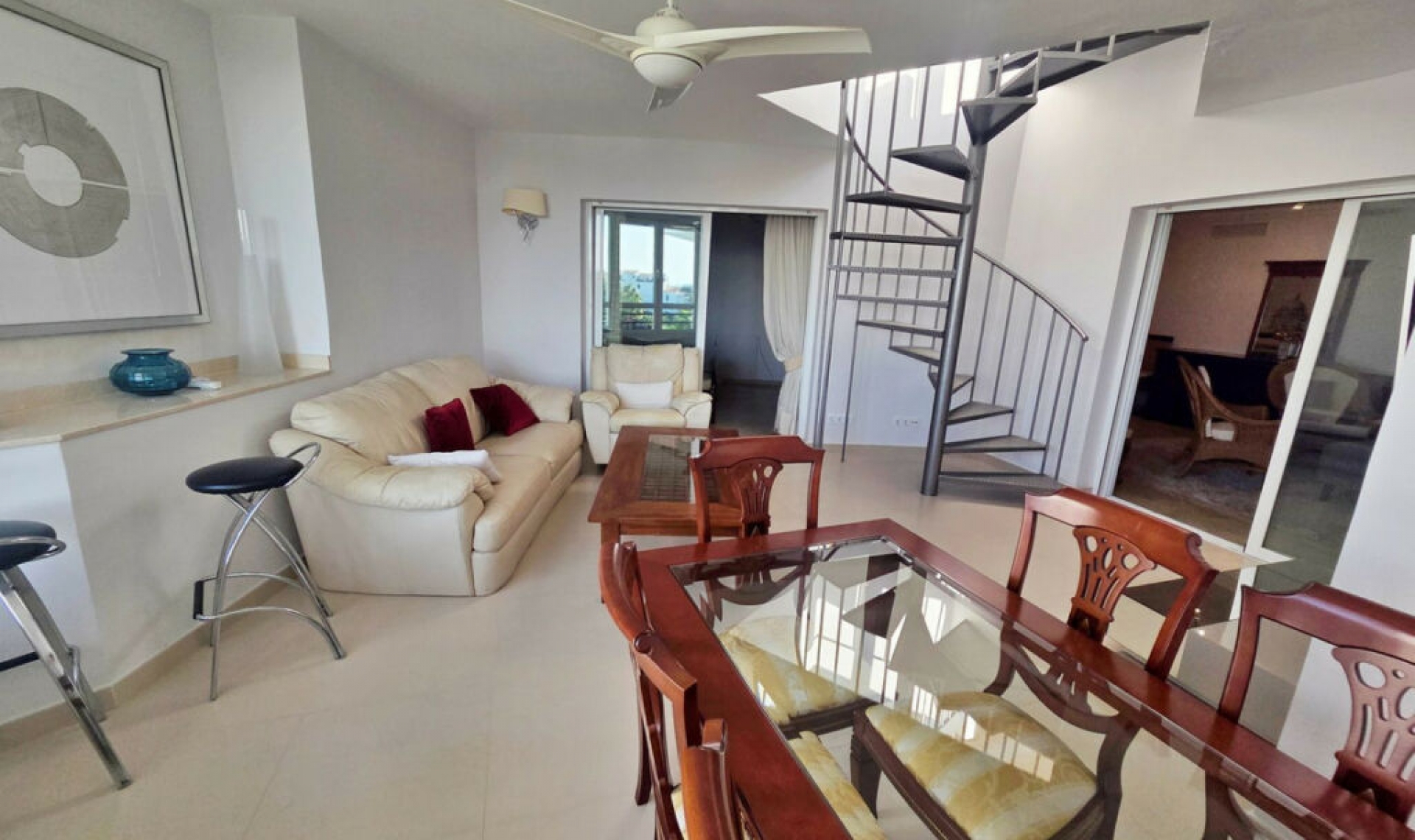 Resale - Apartment -
Puerto Banús