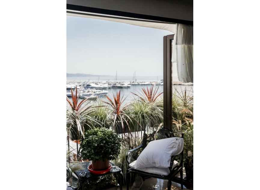 Resale - Apartment -
Puerto Banús