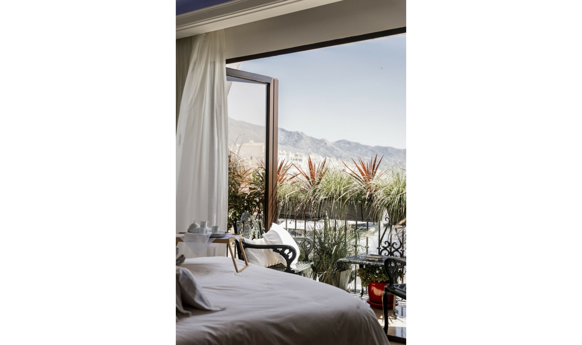 Resale - Apartment -
Puerto Banús