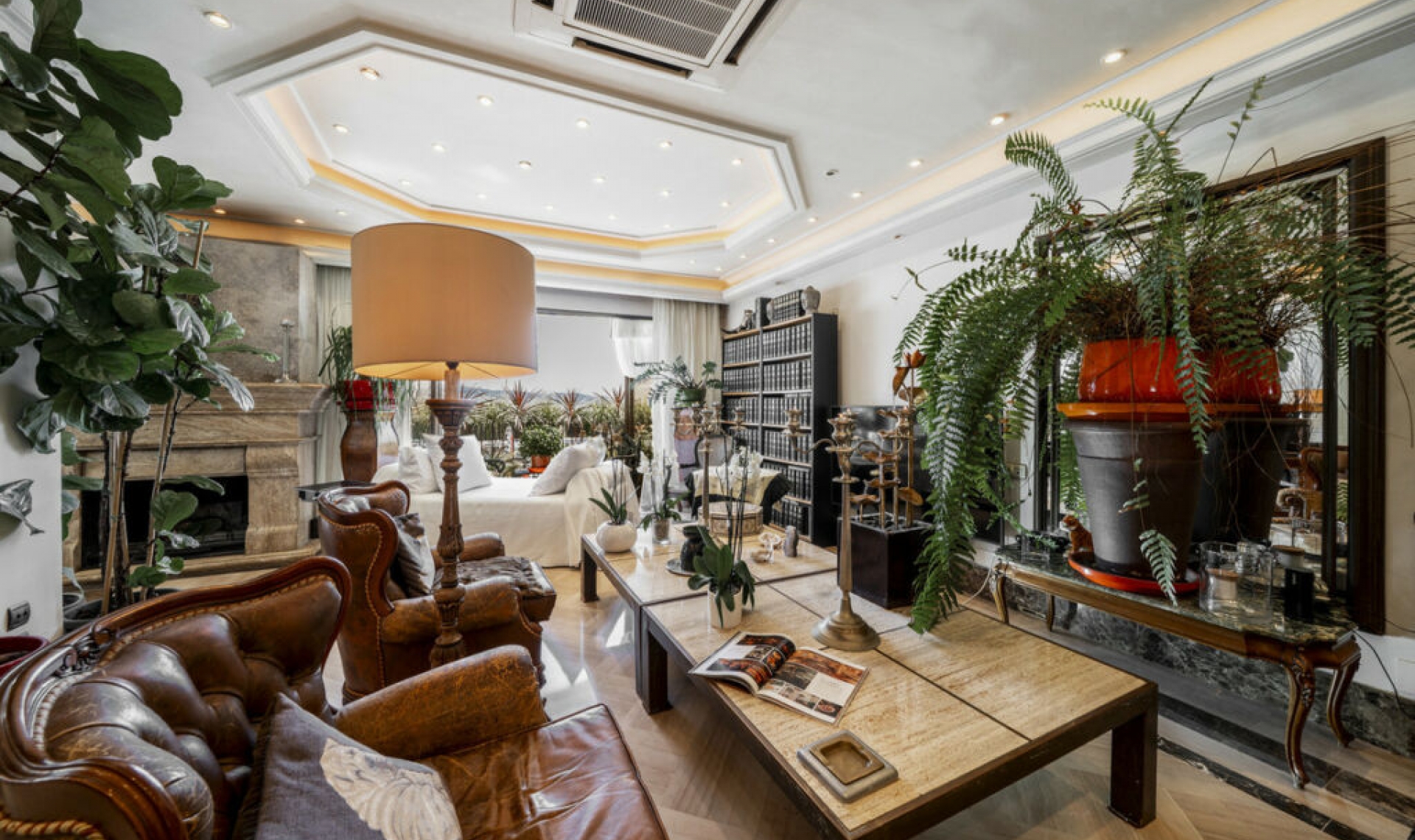 Resale - Apartment -
Puerto Banús