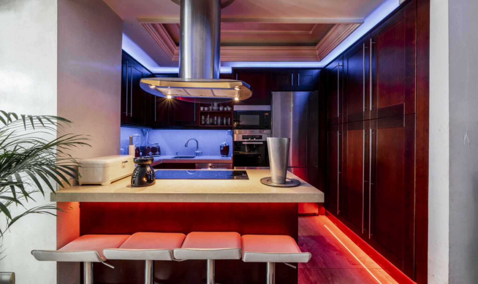 Resale - Apartment -
Puerto Banús