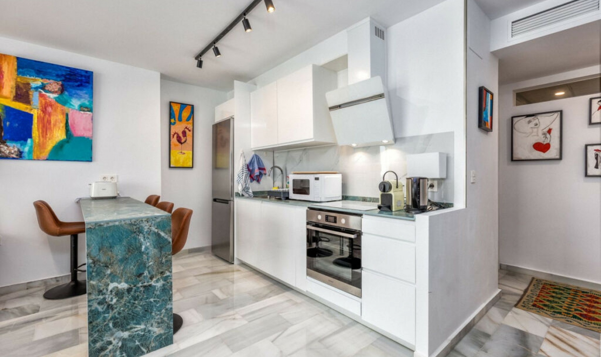 Resale - Apartment -
Puerto Banús