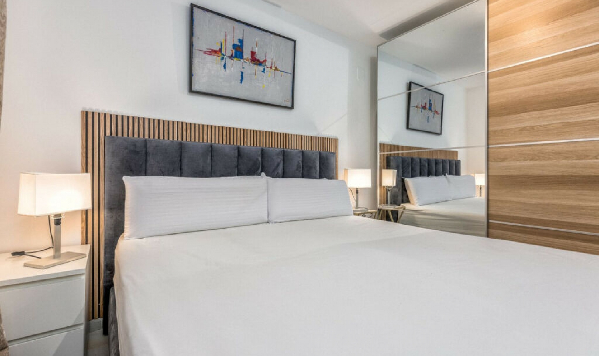 Resale - Apartment -
Puerto Banús